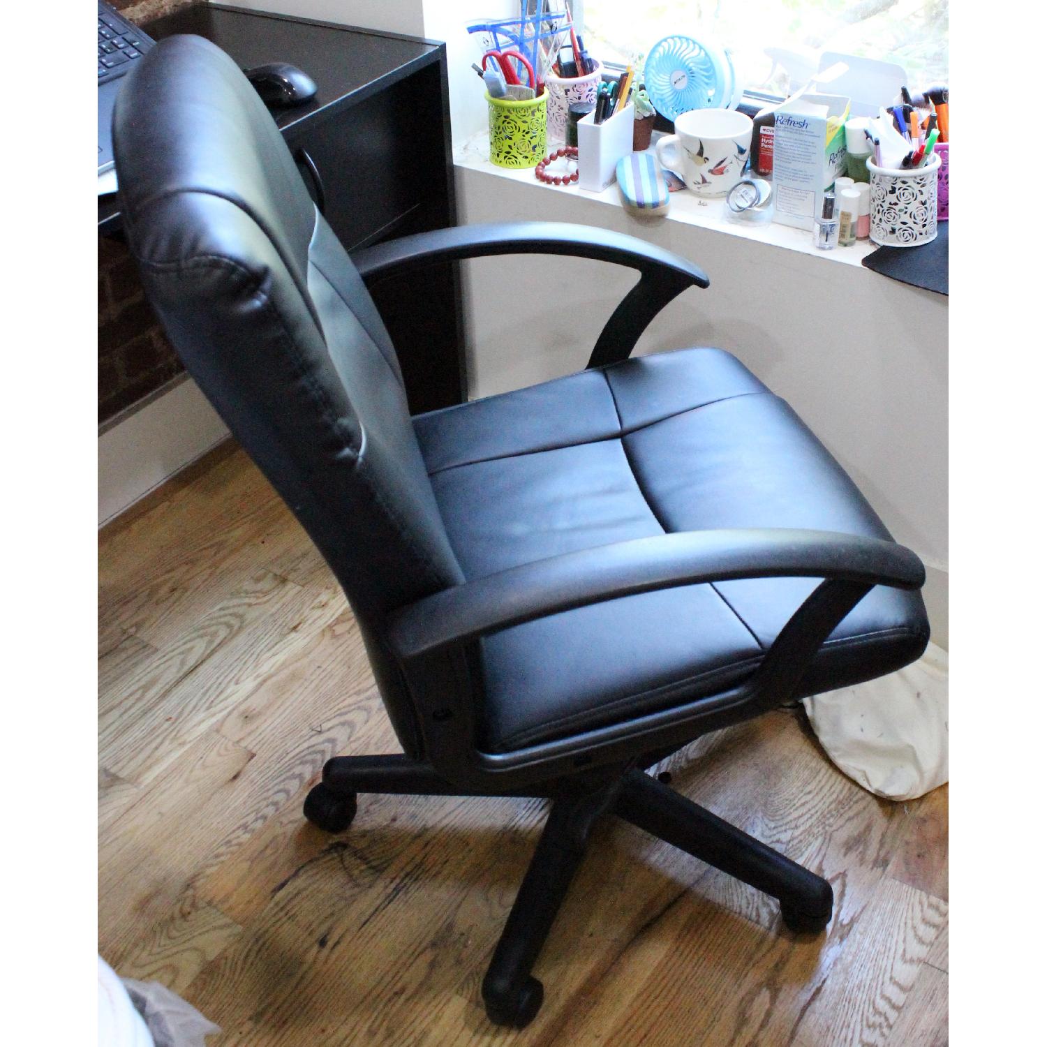 OFM Essentials ESS-6000 Ergonomic Leather Executive Chair - image-6