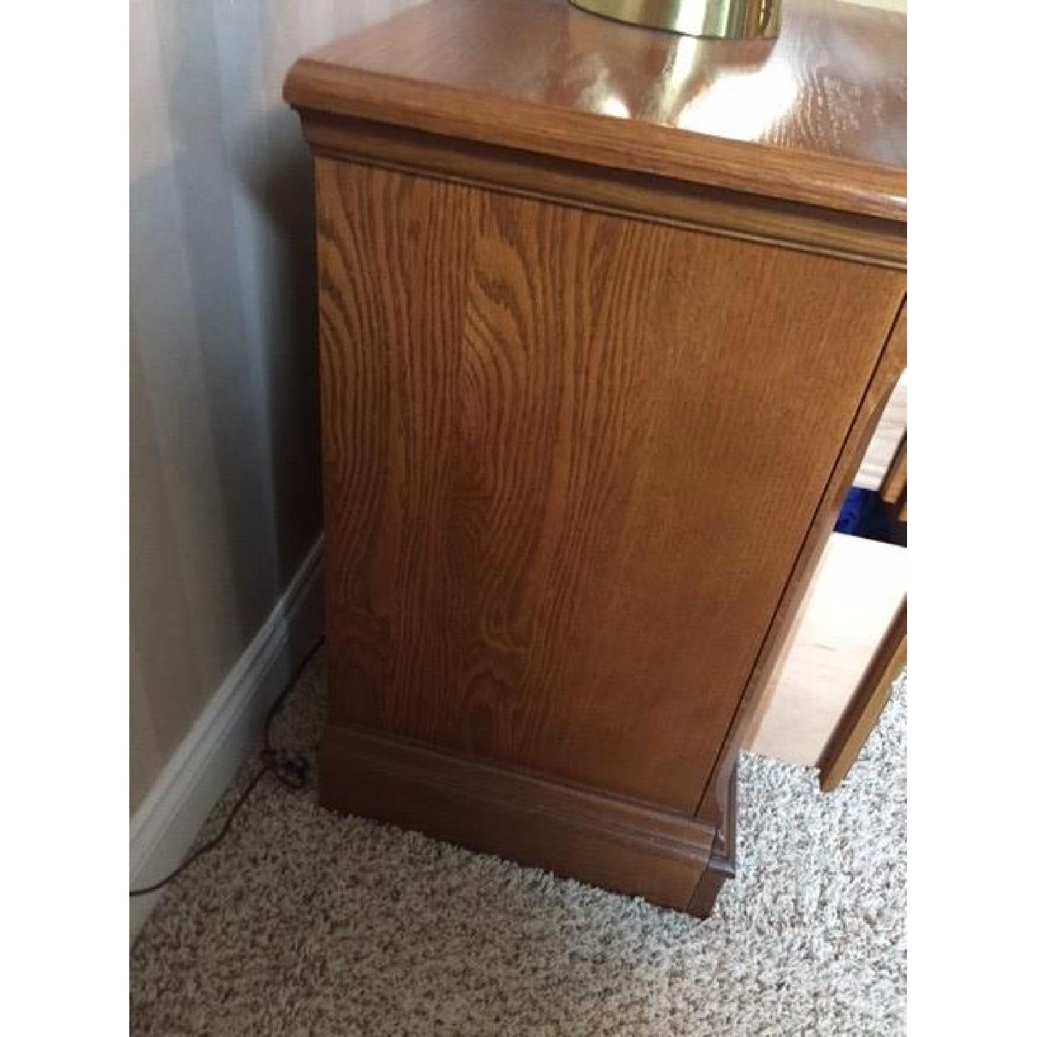 Broyhill 2 Drawer Nightstand AptDeco