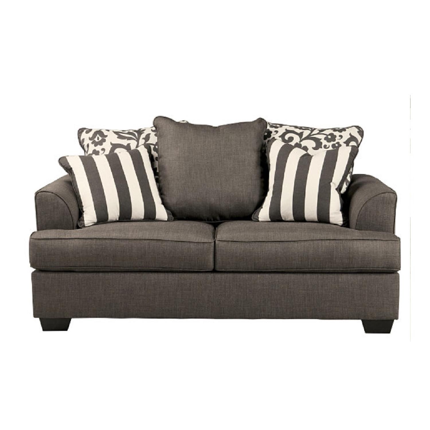 Ashley Signature Design Levon Loveseat - image-0