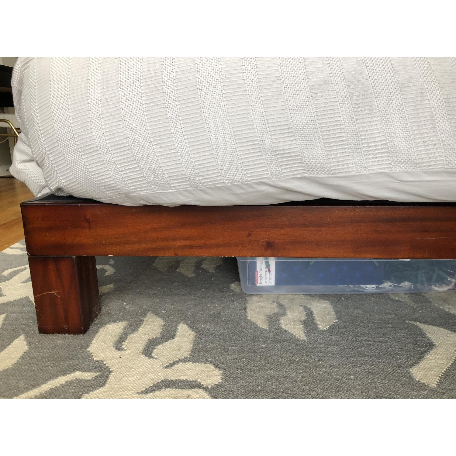 Charles P. Rogers Madera Platform Queen Bed - image-2