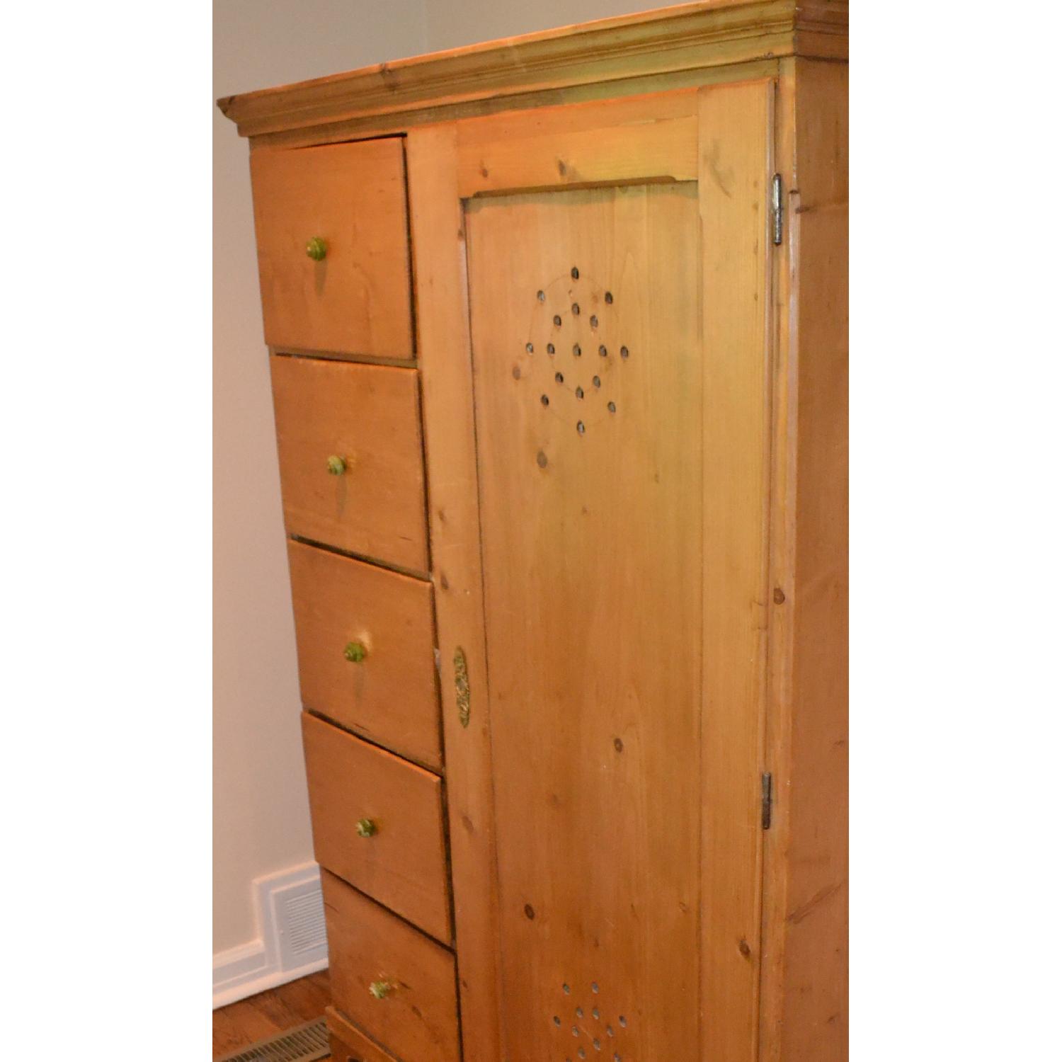 Antique Jelly AptDeco