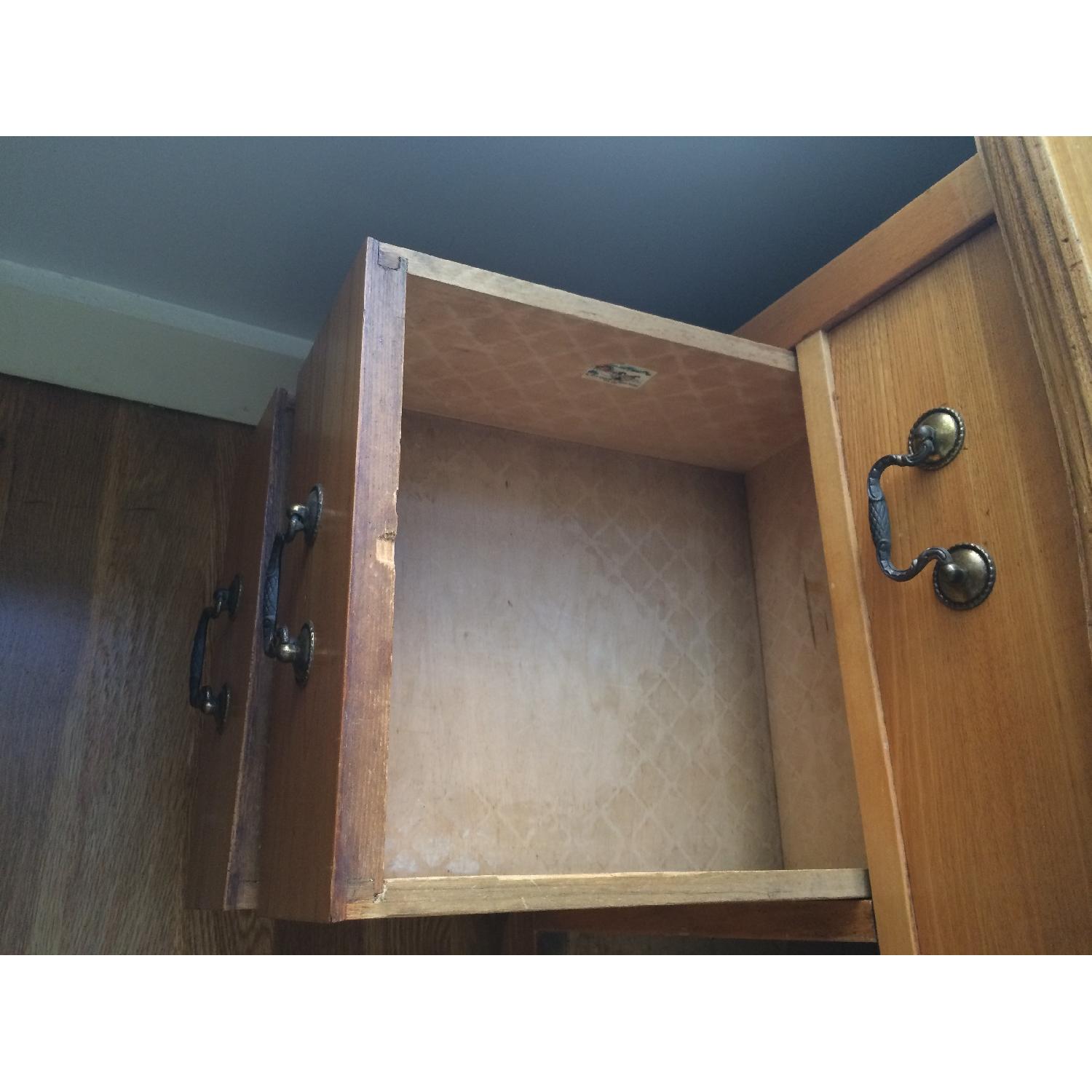 Vintage Small Dresser - image-6