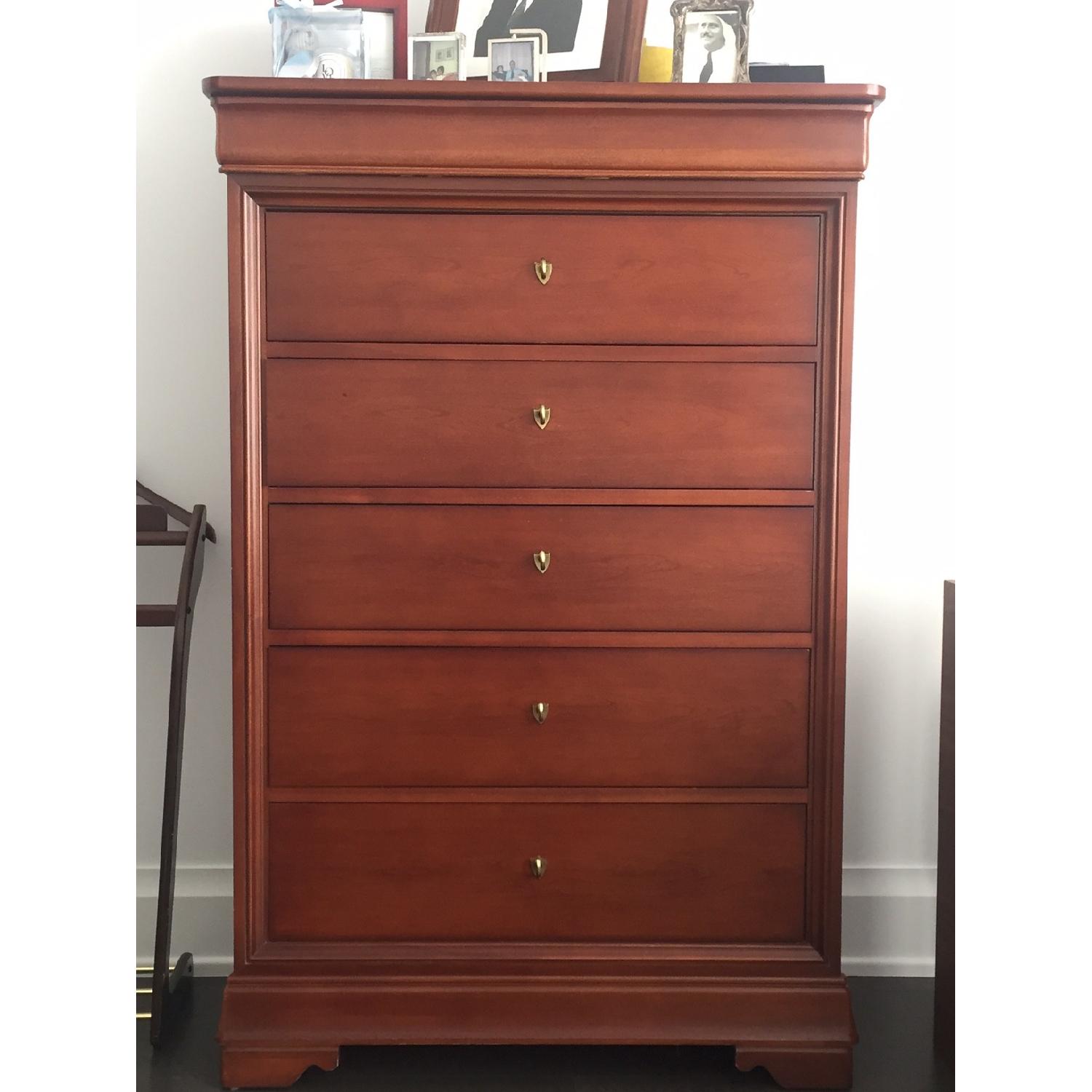 Thomasville Martinique 4 Piece Queen Bedroom Set - image-3