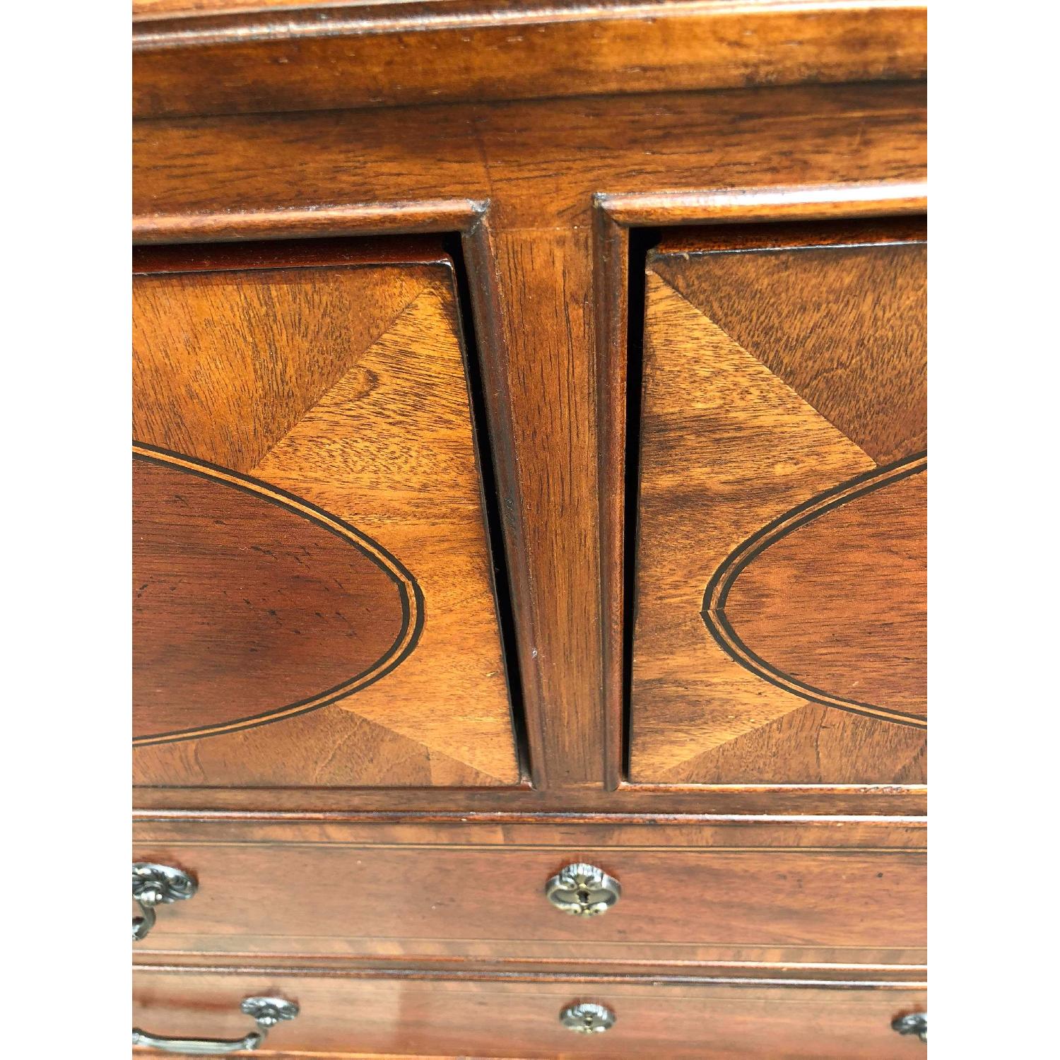 Outlook International 10 Cedar Drawers Inlaid Dresser - image-10