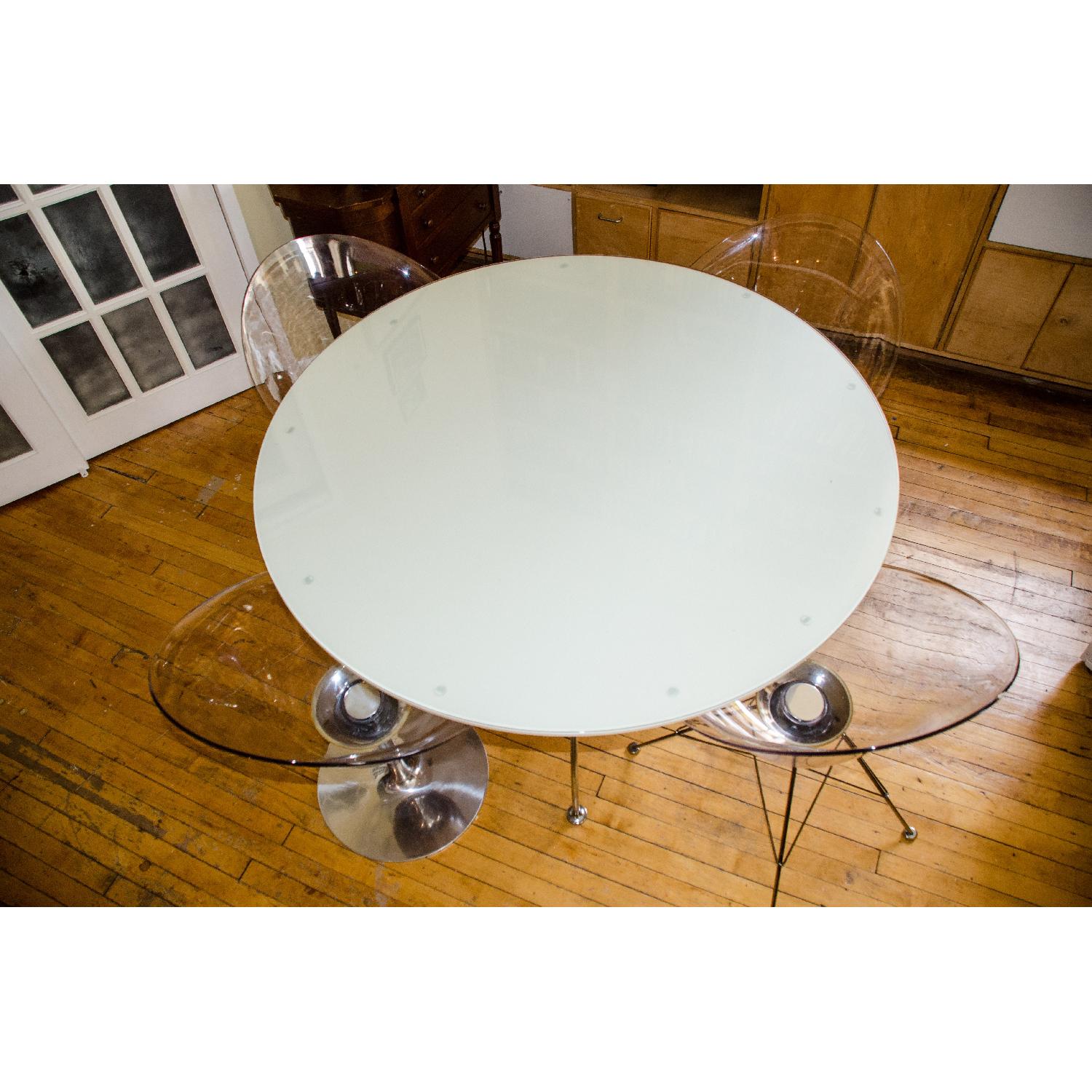 Kartell Citterio Glossy Round Table w/ 4 Starck Eros Chairs - image-8