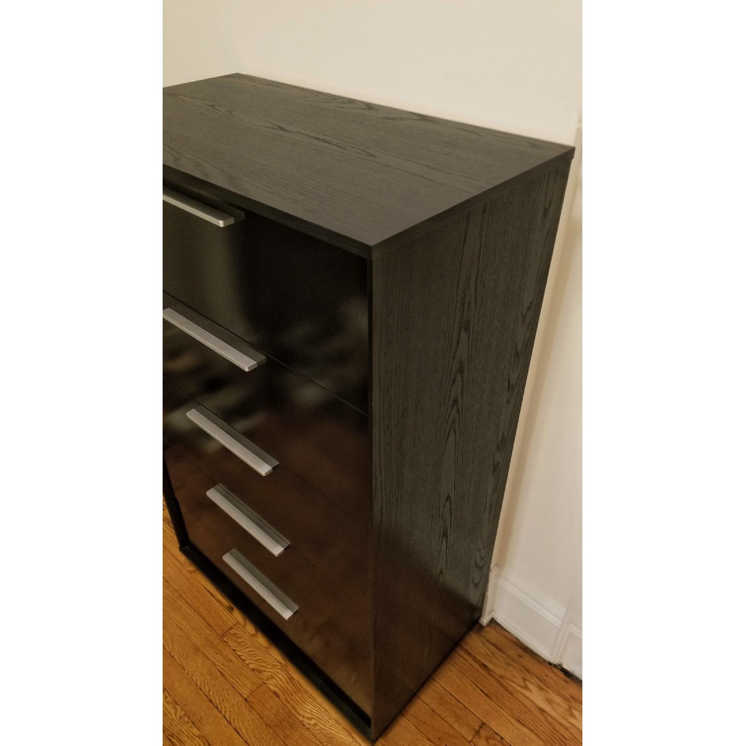 South Shore Mikka 5-Drawer Chest in Black Oak - image-4