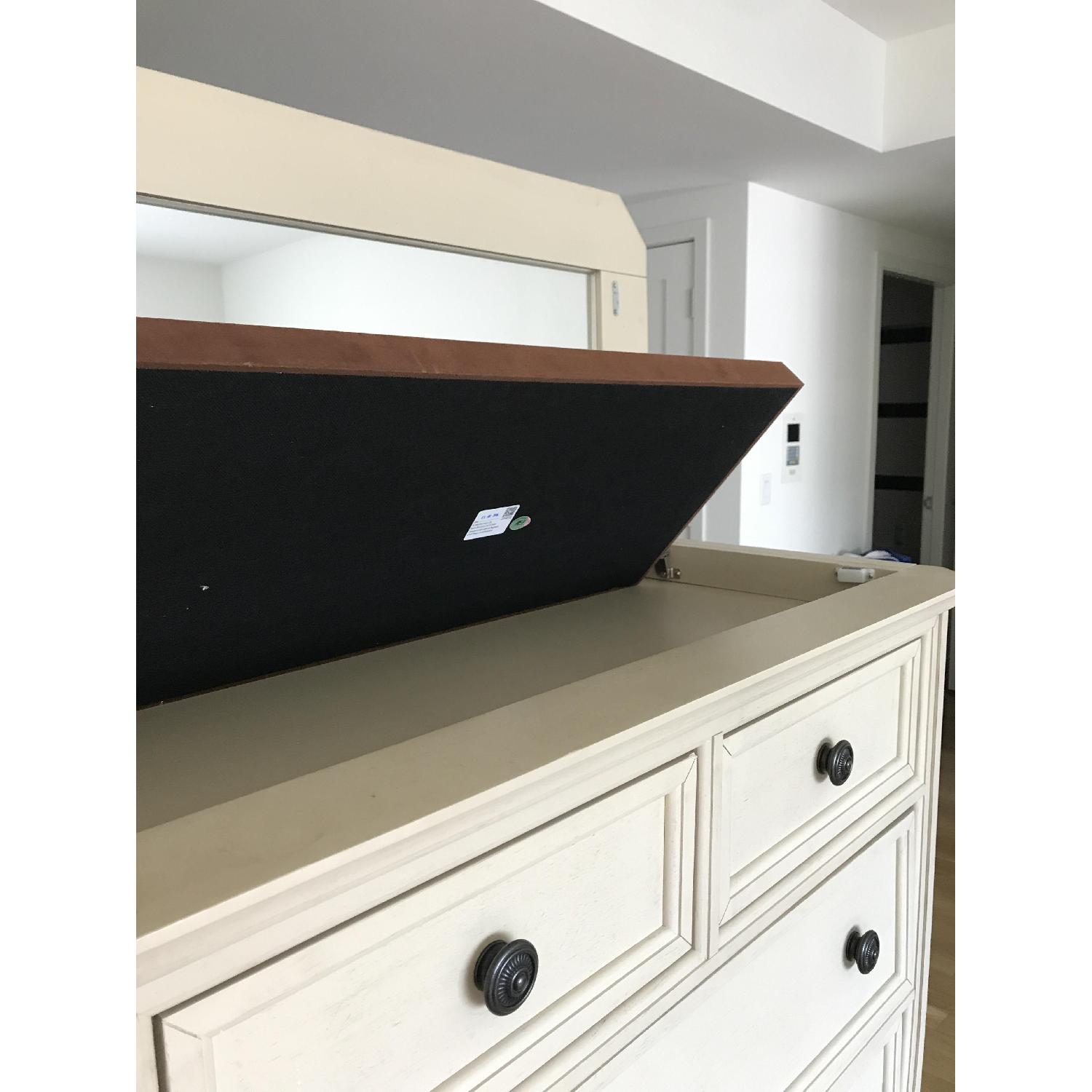 Bob's Euro Cottage 6-Drawer Chest - image-6