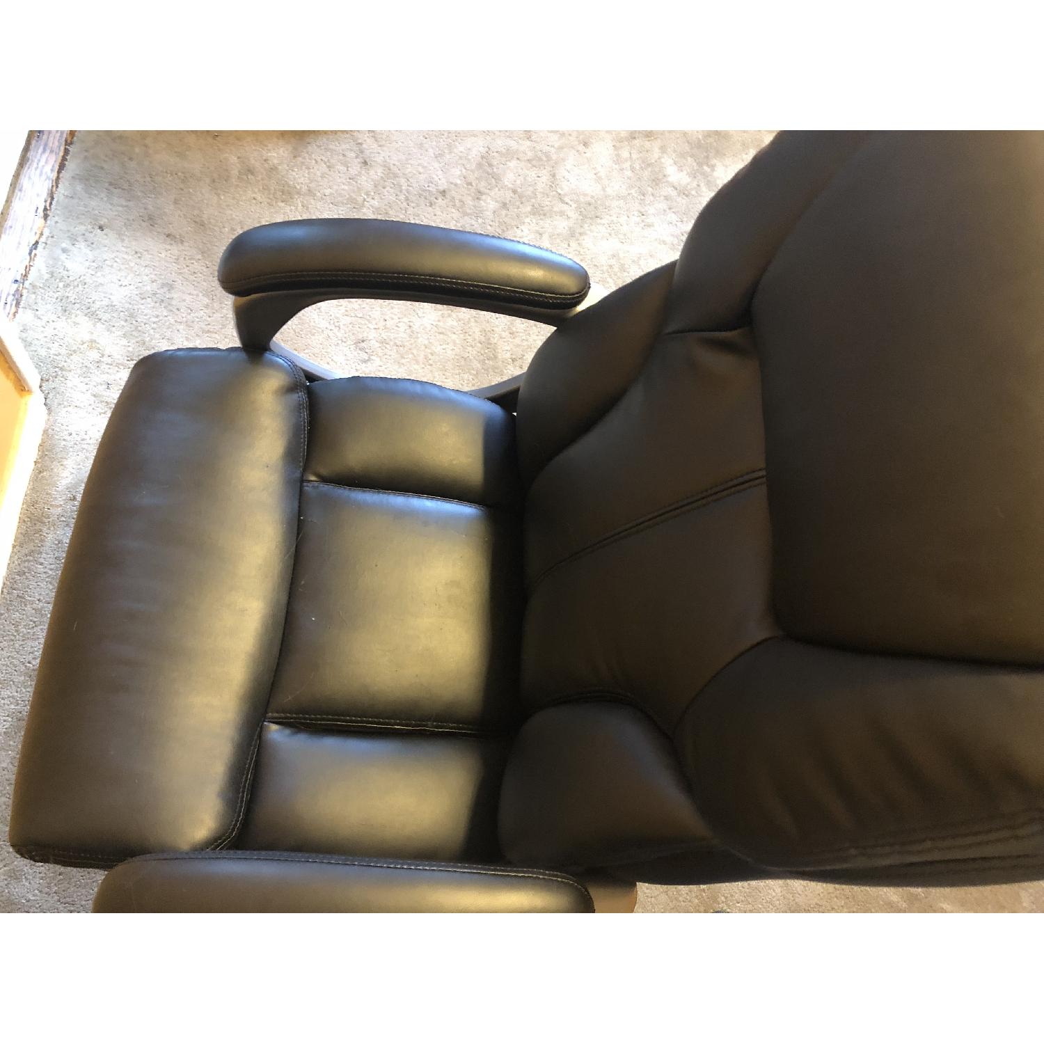 AmazonBasics High Back Executive Chair - image-2
