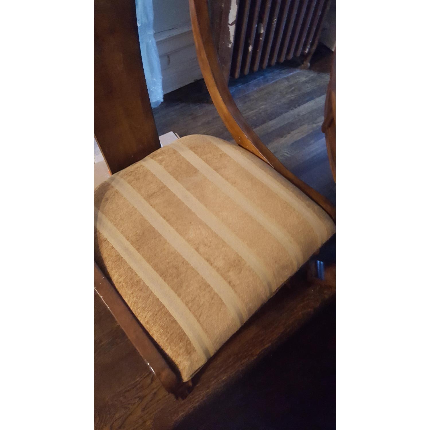 Fine Wood Expandable Pedestal Dining Table w/ 4 Chairs - image-9