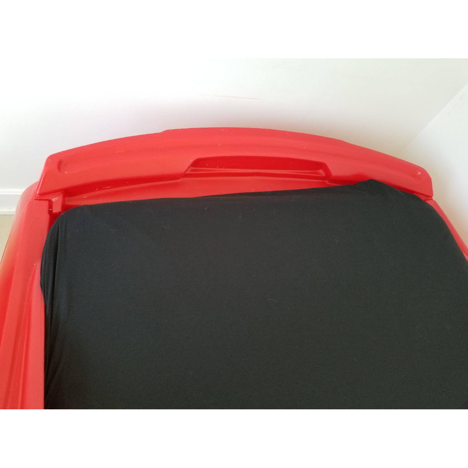 Step 2 Corvette Twin Toddler Car Bed - image-3