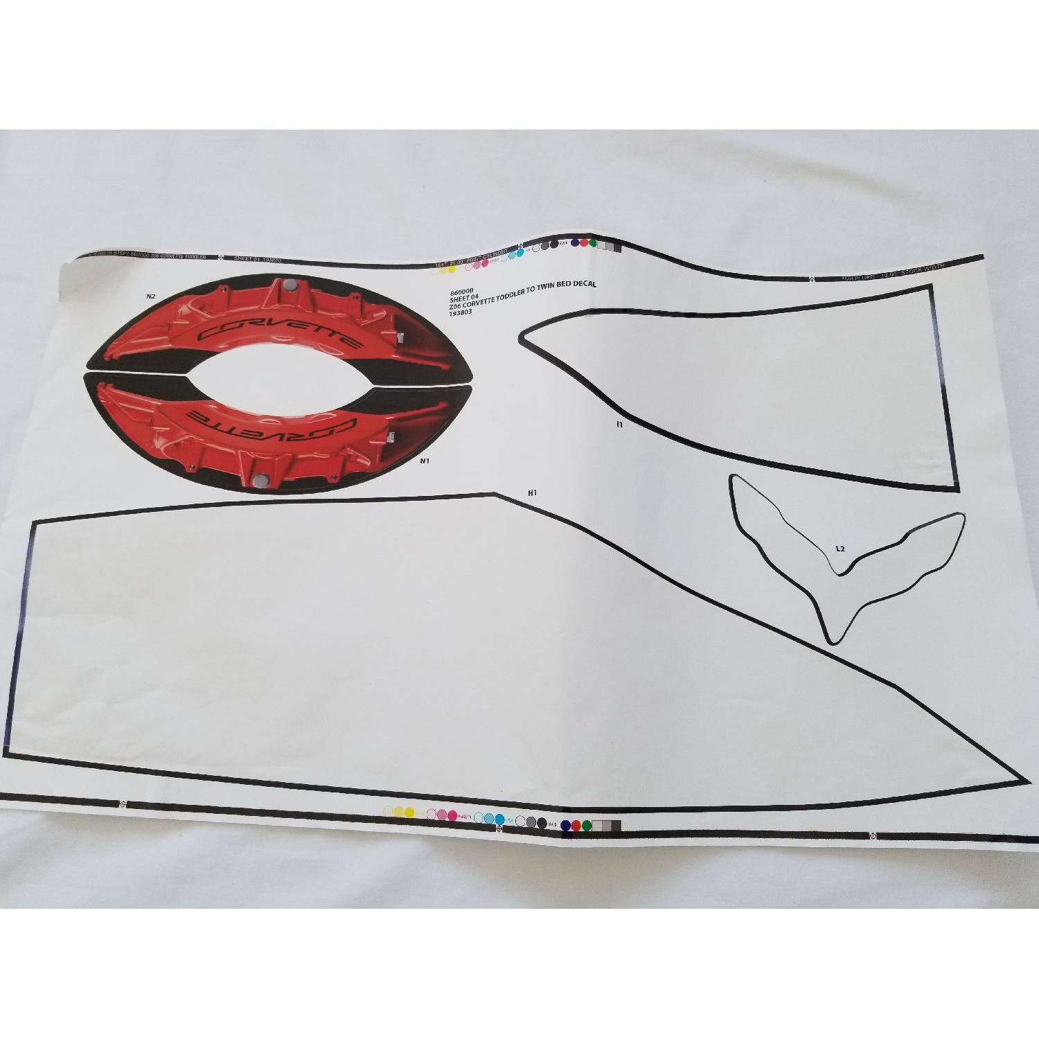 Step 2 Corvette Twin Toddler Car Bed - image-5