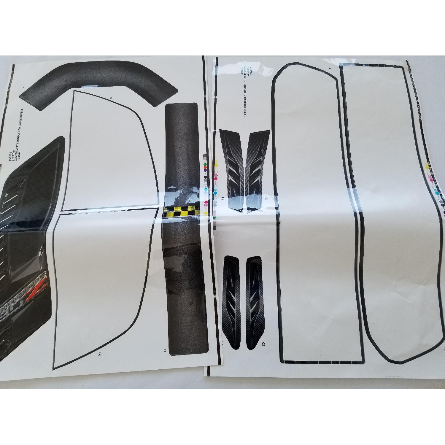 Step 2 Corvette Twin Toddler Car Bed - image-6