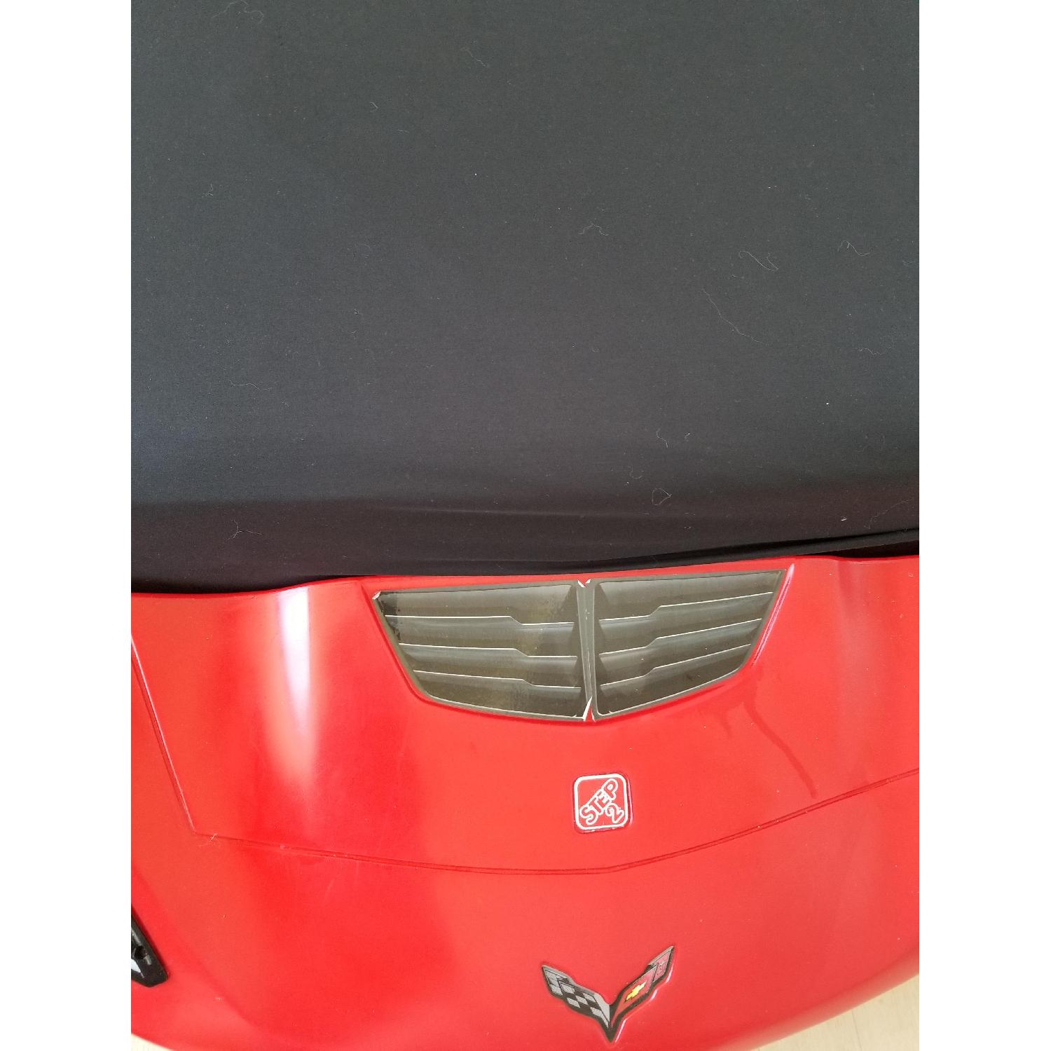 Step 2 Corvette Twin Toddler Car Bed - image-7