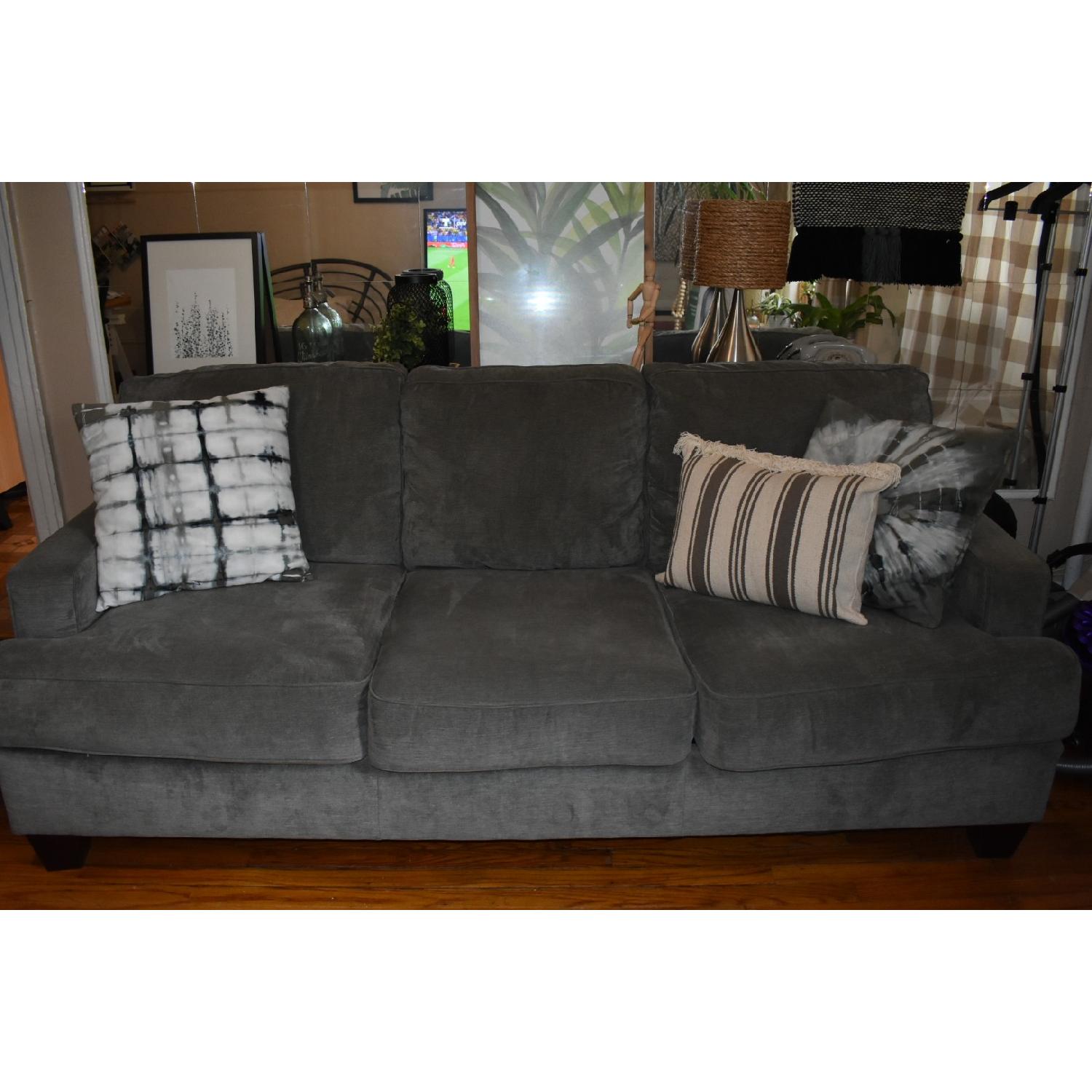 Ashley Yvette Grey 3 Seater Sofa & Ottoman - image-8