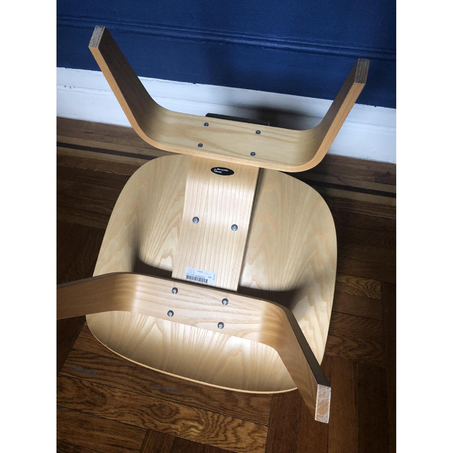 Eames Molded Plywood Lounge Chair in White Ash - image-4