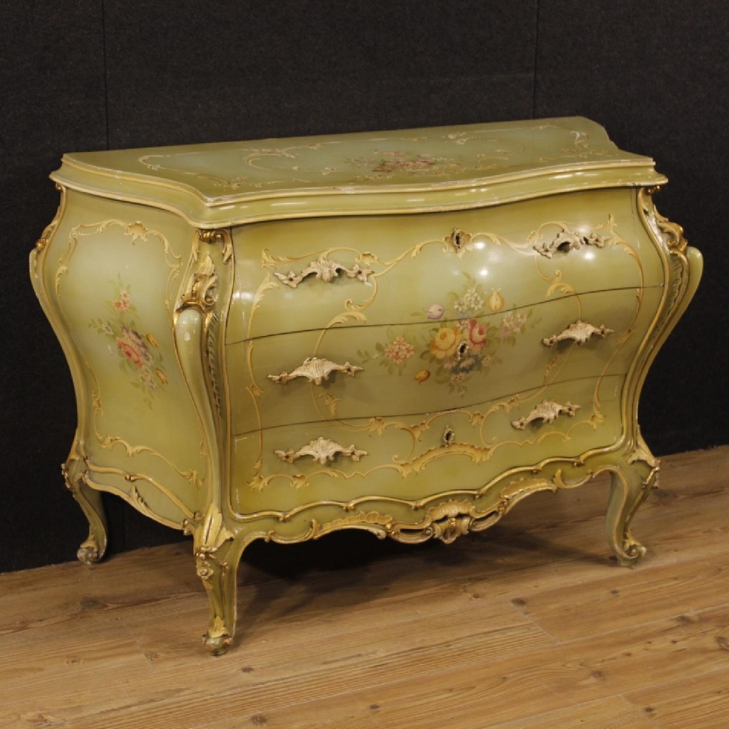 Venetian Dresser in Lacquered & Painted Wood - image-3
