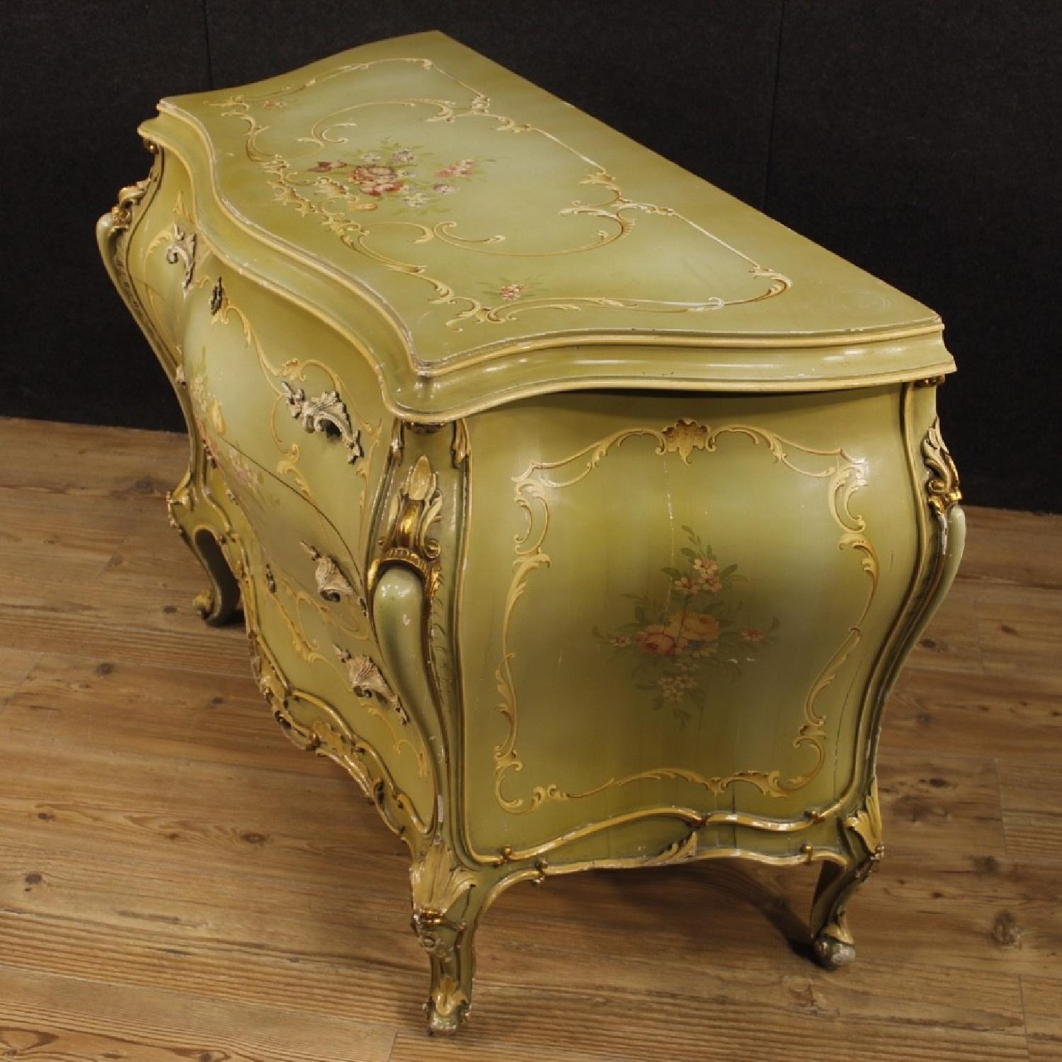 Venetian Dresser in Lacquered & Painted Wood - image-4