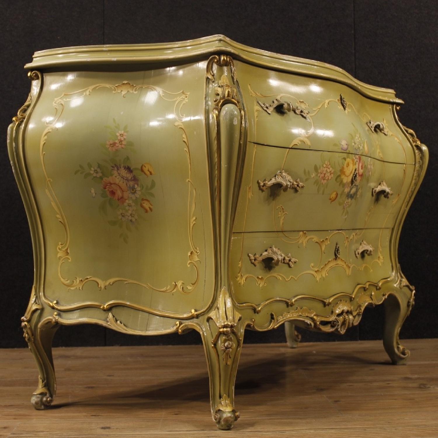 Venetian Dresser in Lacquered & Painted Wood - image-6