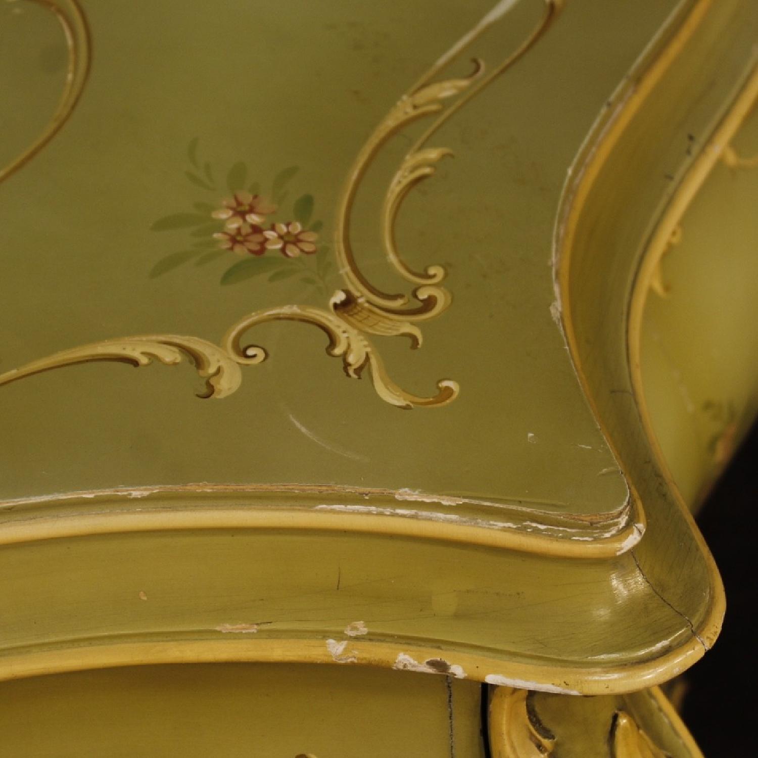 Venetian Dresser in Lacquered & Painted Wood - image-7