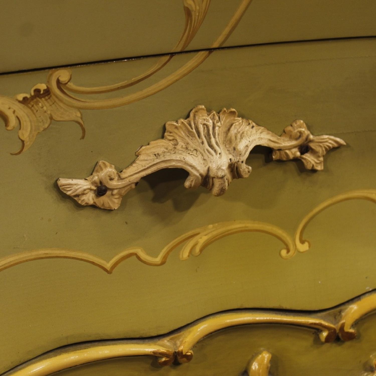 Venetian Dresser in Lacquered & Painted Wood - image-8