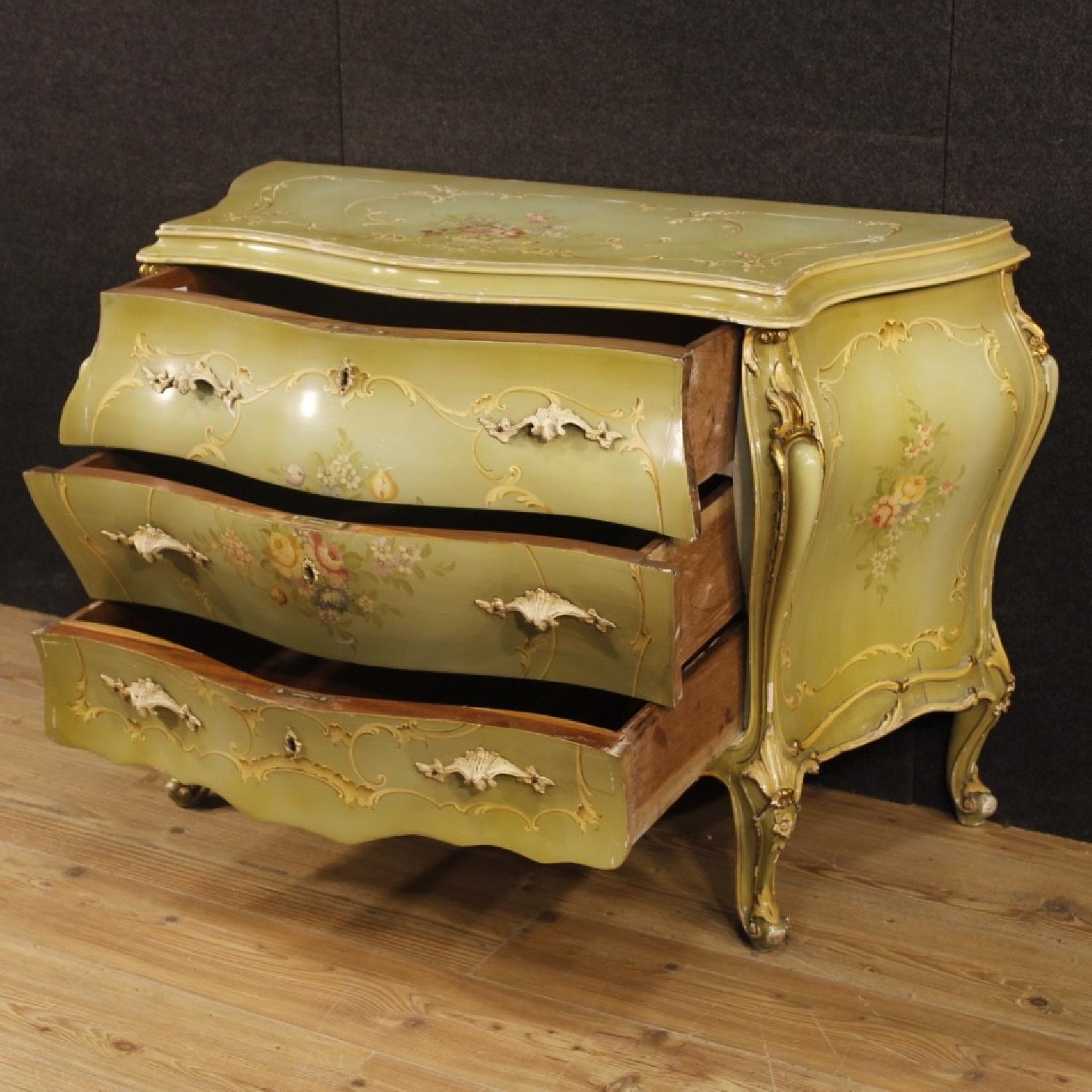 Venetian Dresser in Lacquered & Painted Wood - image-9
