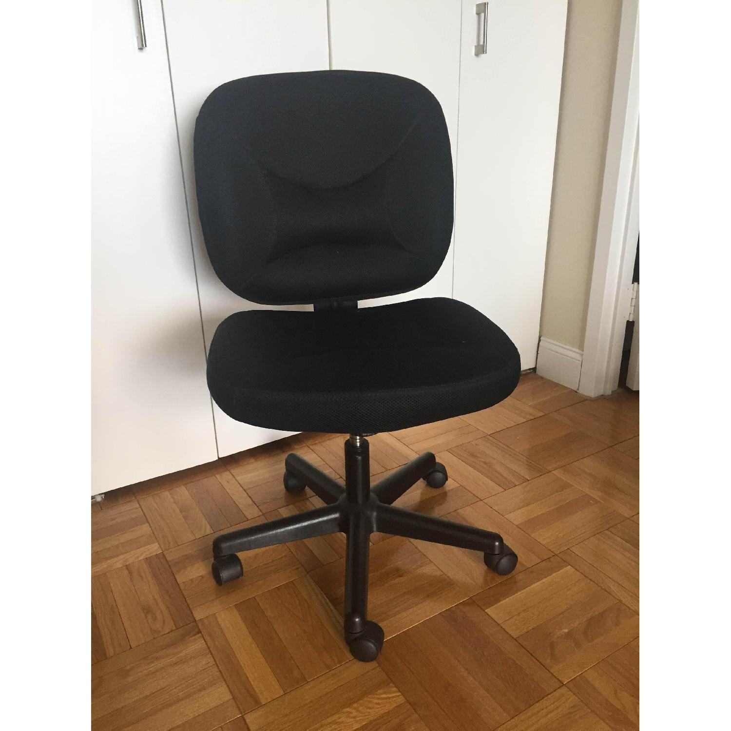 HON Office Furniture Mesh Upholstered Swivel Office Chair - image-1
