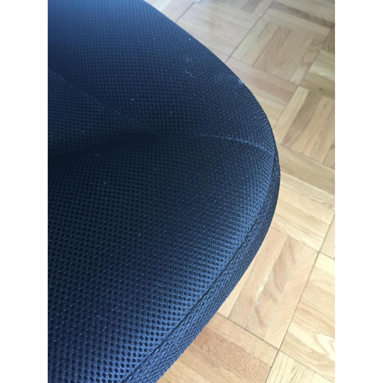 HON Office Furniture Mesh Upholstered Swivel Office Chair - image-5
