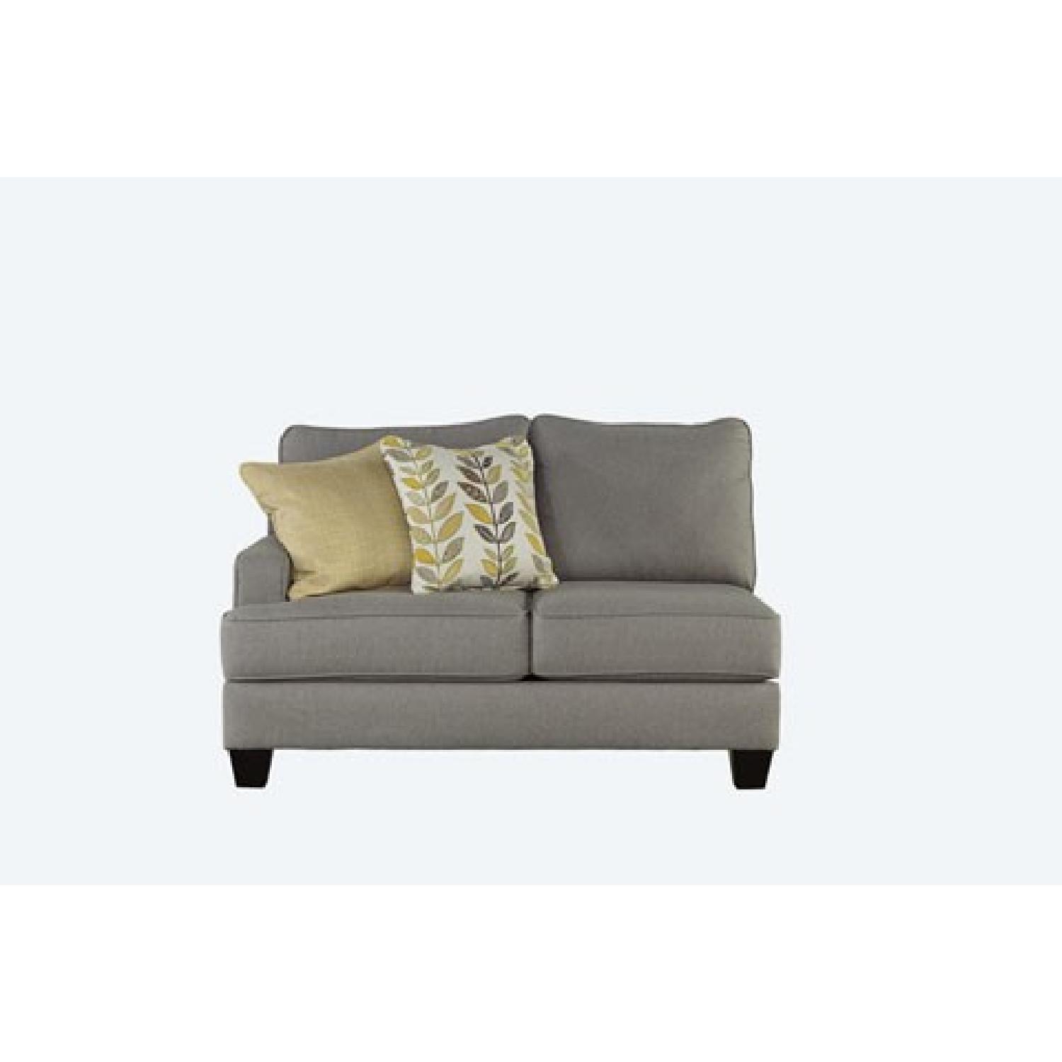 Ashley's Chamberly Corner Sectional - image-2