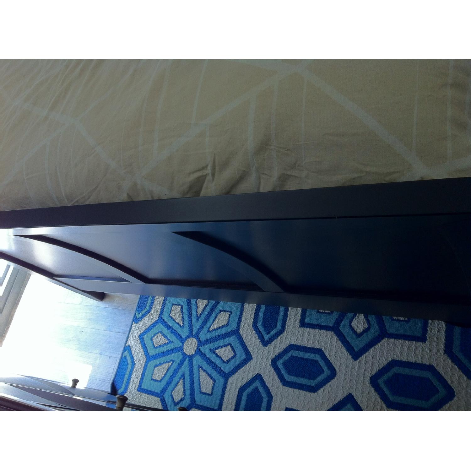 Rooms To Go Dark Cherry Wood & Leather Sleigh Bed - image-4