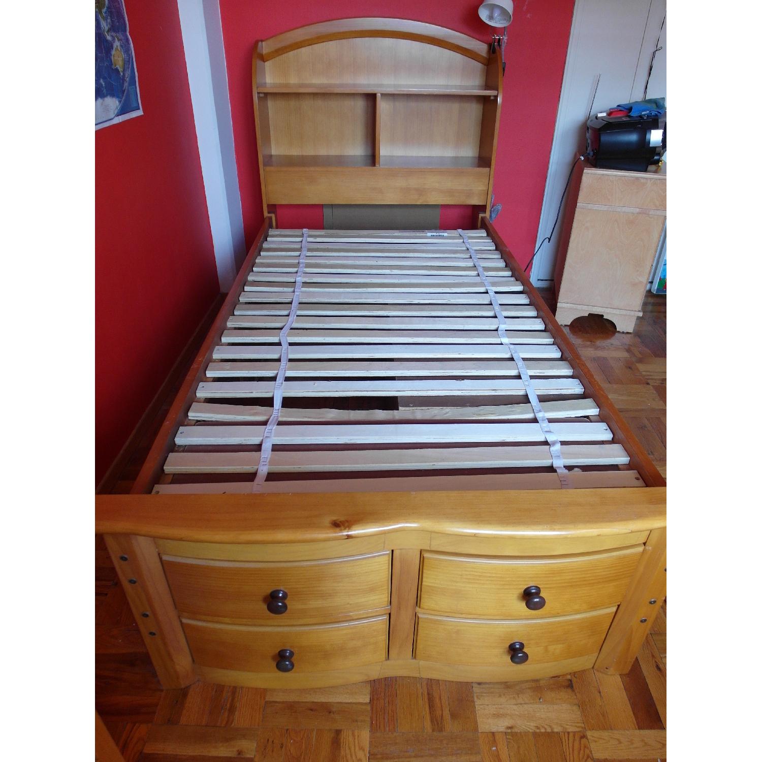 Raymour & Flanigan Anderson Twin Storage Bed AptDeco