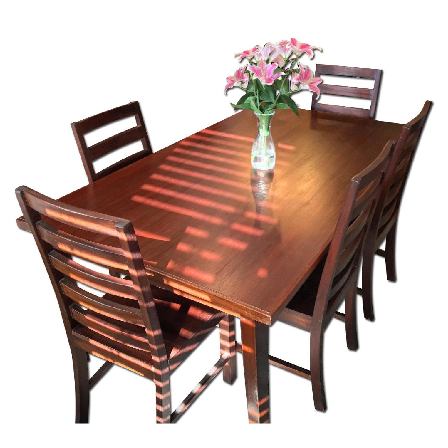 Solid Mahogany Dining Room Table w/ 6 Chairs AptDeco