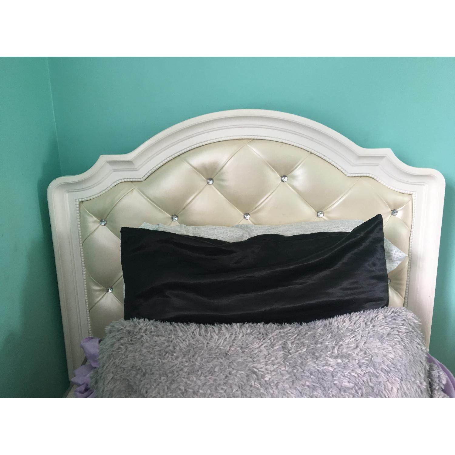 Bob's Madelyn White Tufted Bed Frame w/ Crystals - image-2