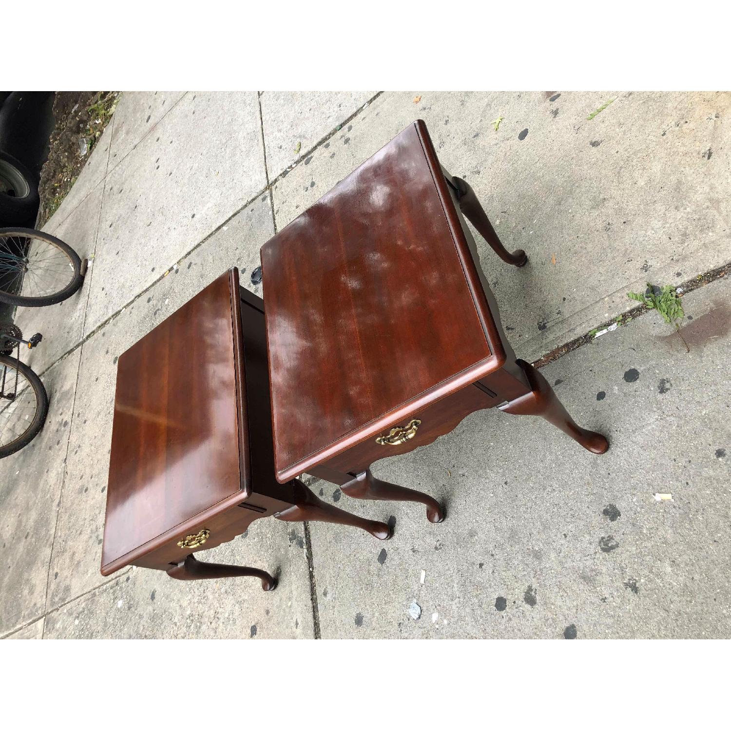 Vintage Thomasville Queen Anne Cherry 1 Drawer End Tables - image-4