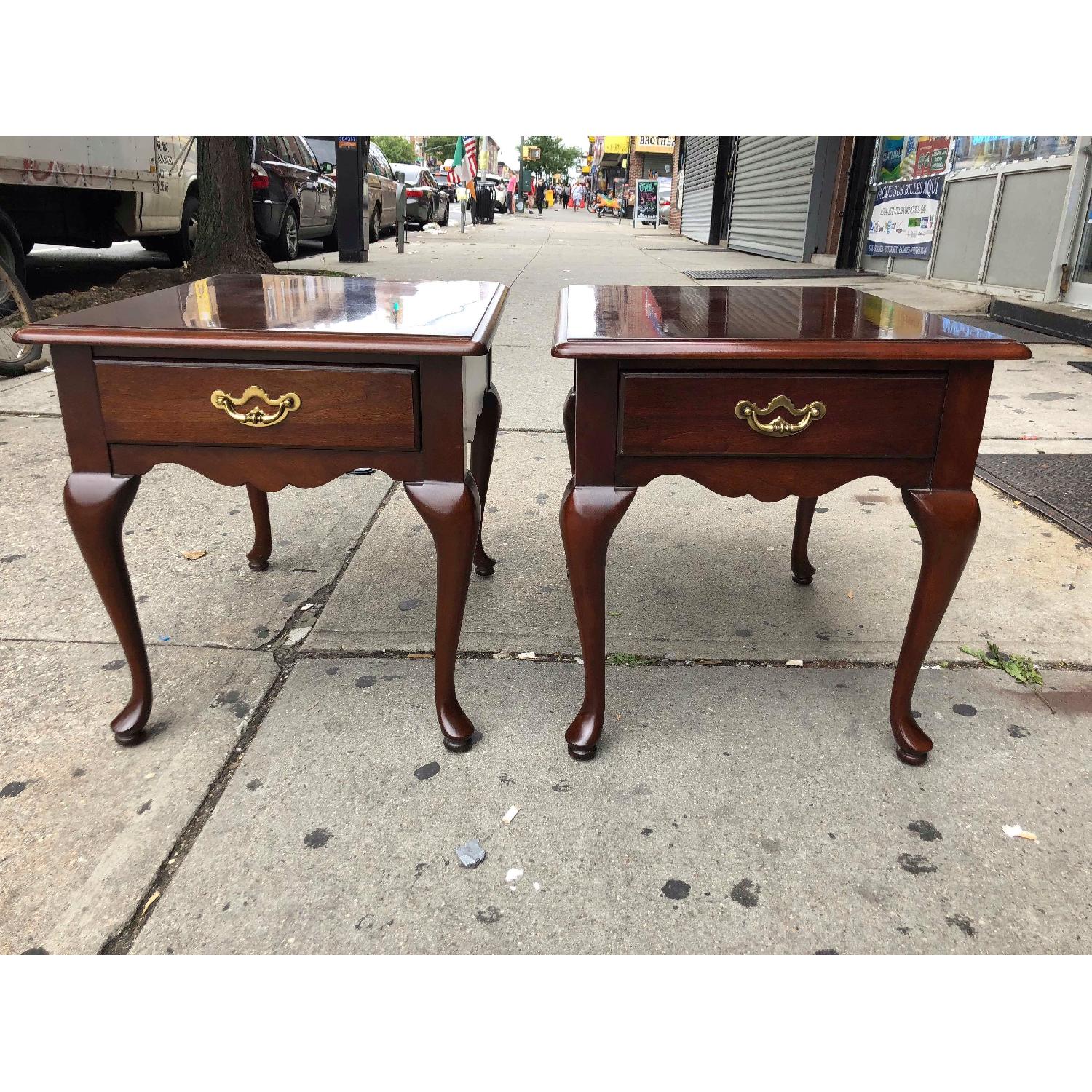 Vintage Thomasville Queen Anne Cherry 1 Drawer End Tables - image-16