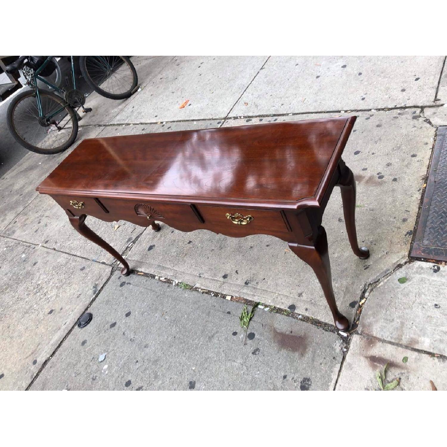 Thomasville Vintage Cherry Queen Anne 3 Drawer Console Table - image-6