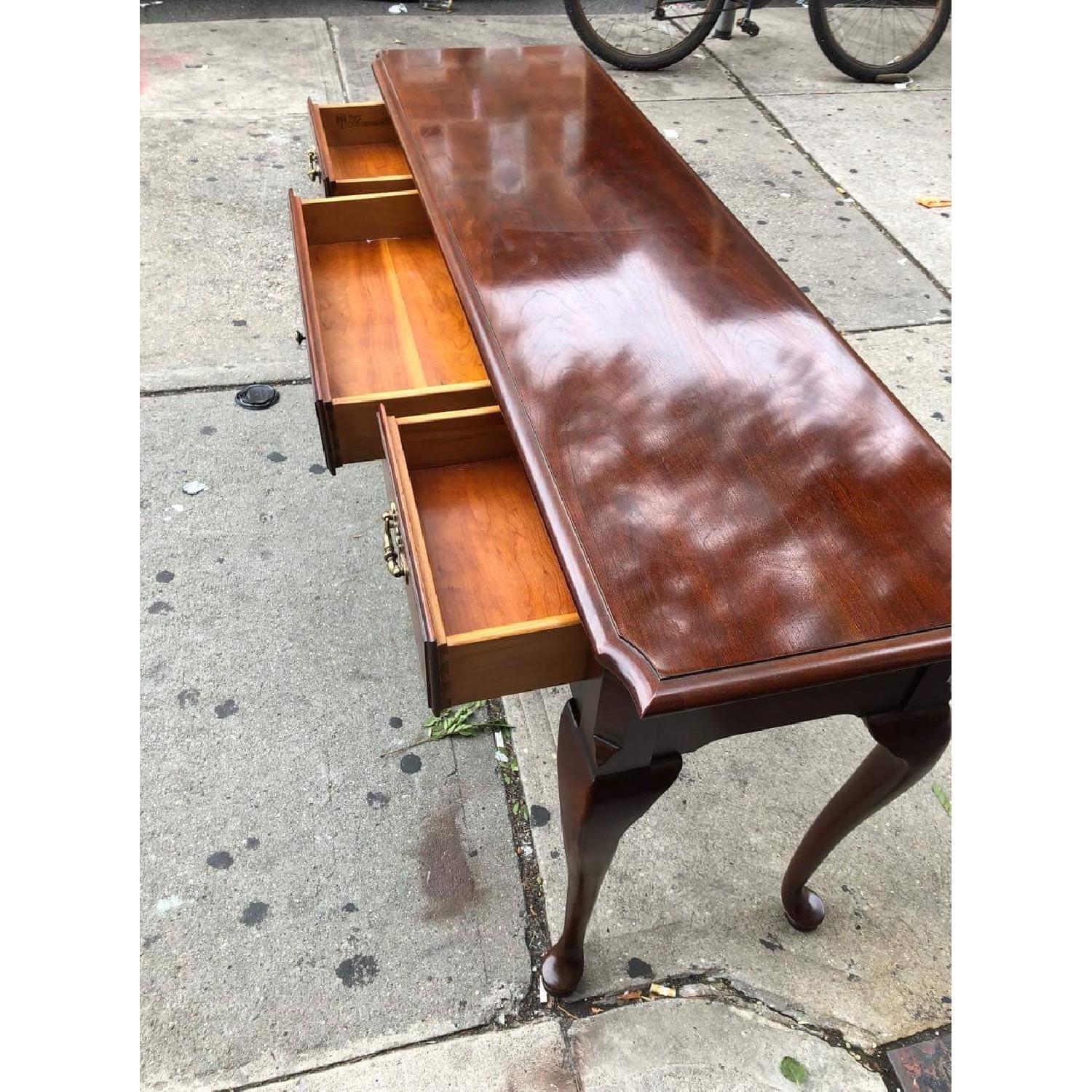 Thomasville Vintage Cherry Queen Anne 3 Drawer Console Table - image-18