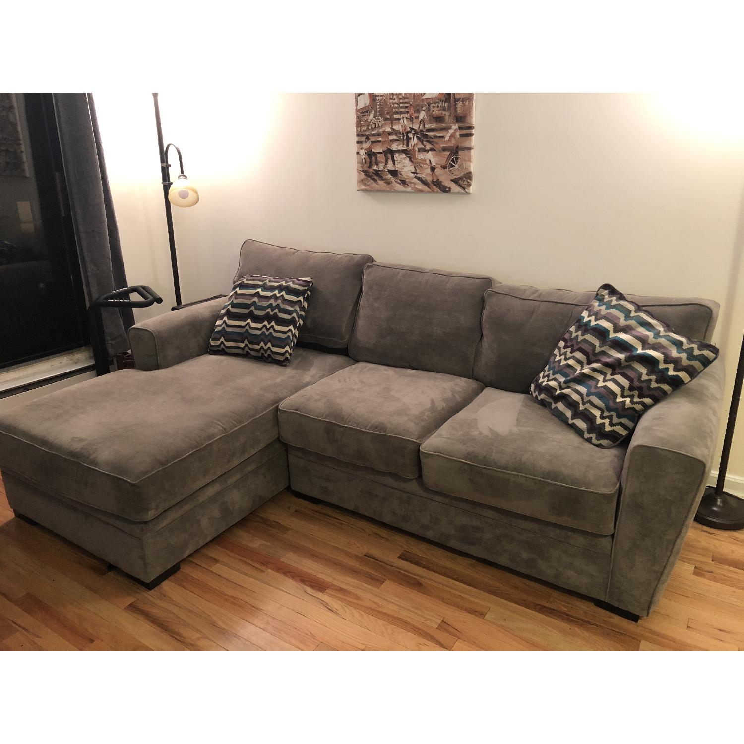 Raymour & Flanigan Artemis 2 Piece Sectional w/ LAF Chaise - AptDeco