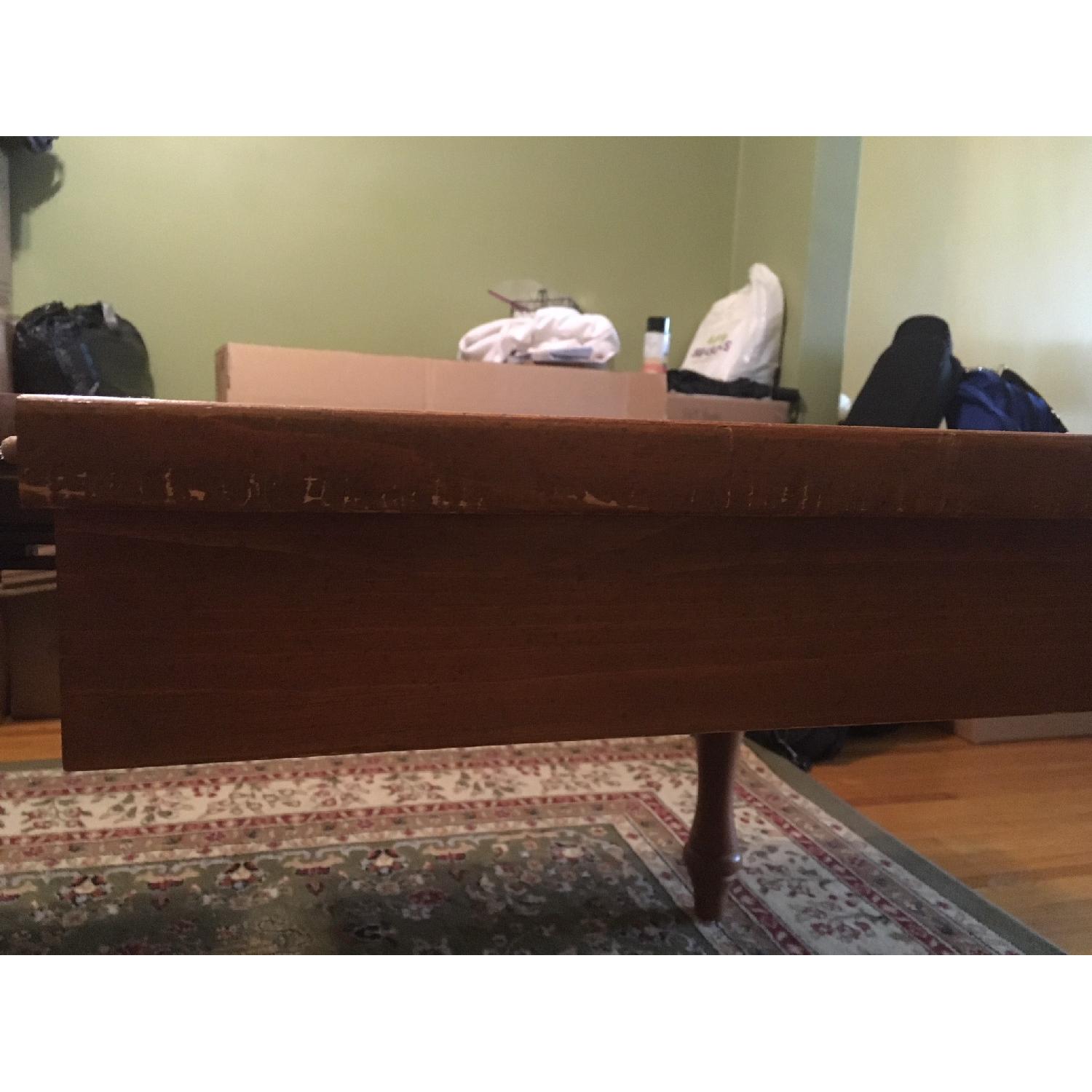 Broyhill Expandable Dining Table w/ 6 Chairs - image-6