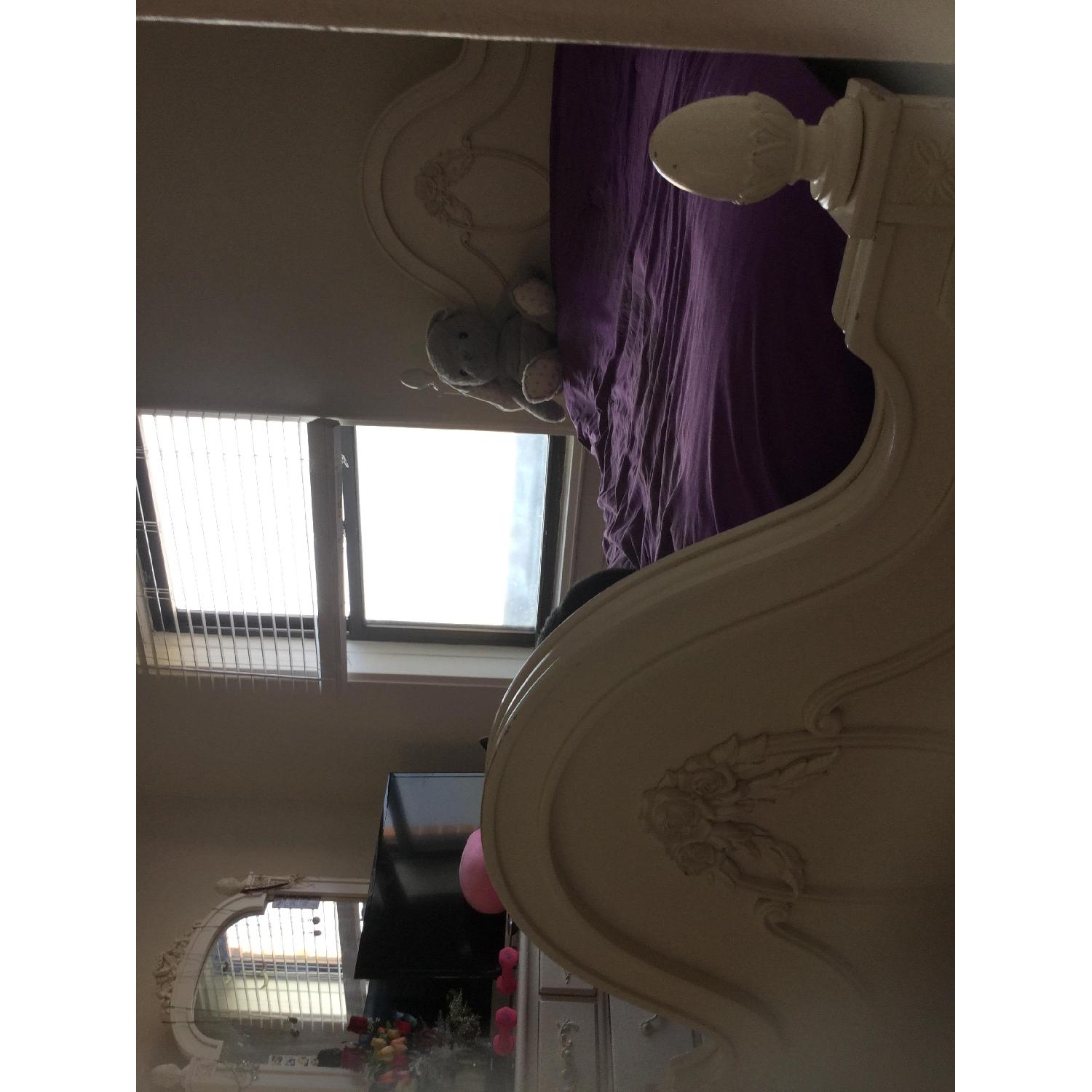 Stanley Furniture Isabella Cameo Twin Bed - image-4