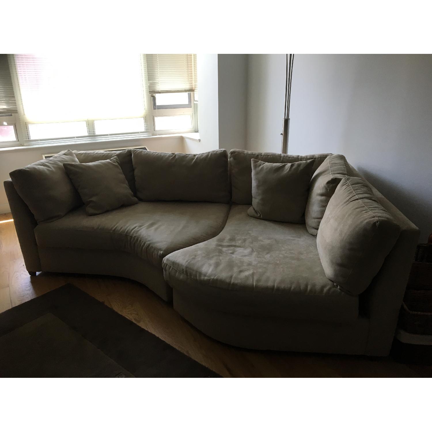 Bauhaus Charisma 2 Piece Sectional - image-2