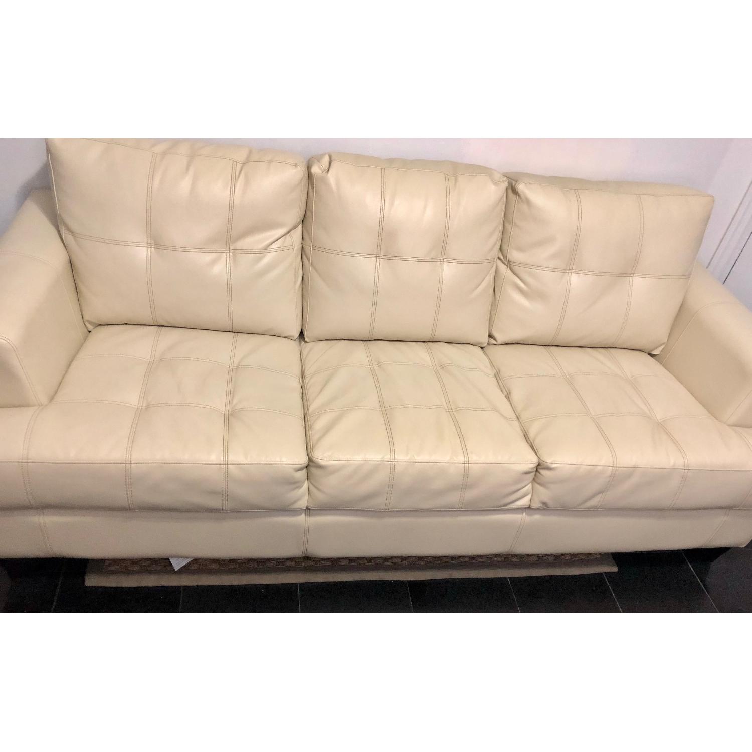 White Leather 3Seater Sofa AptDeco