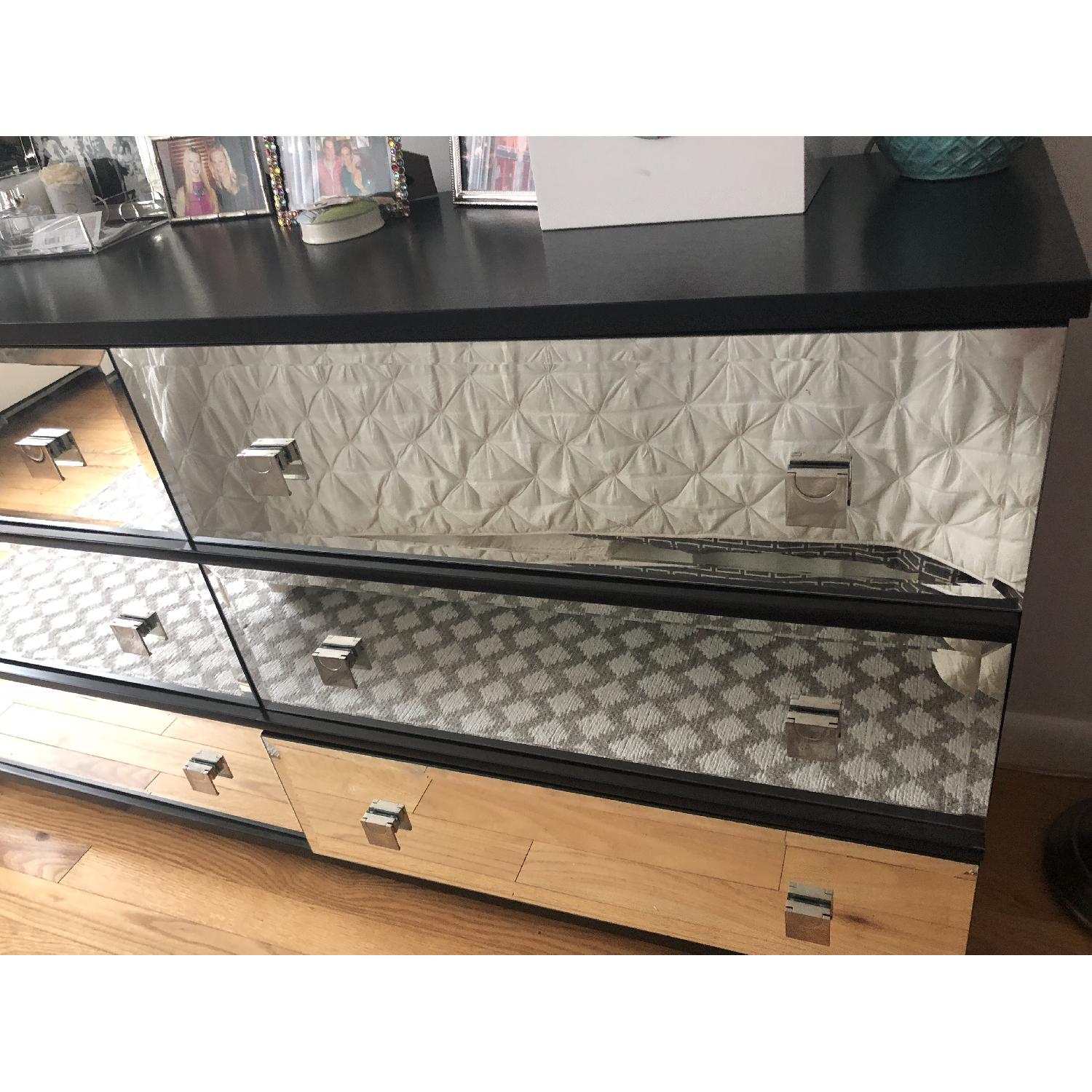 Mirrored 6 Drawer Dresser - image-4