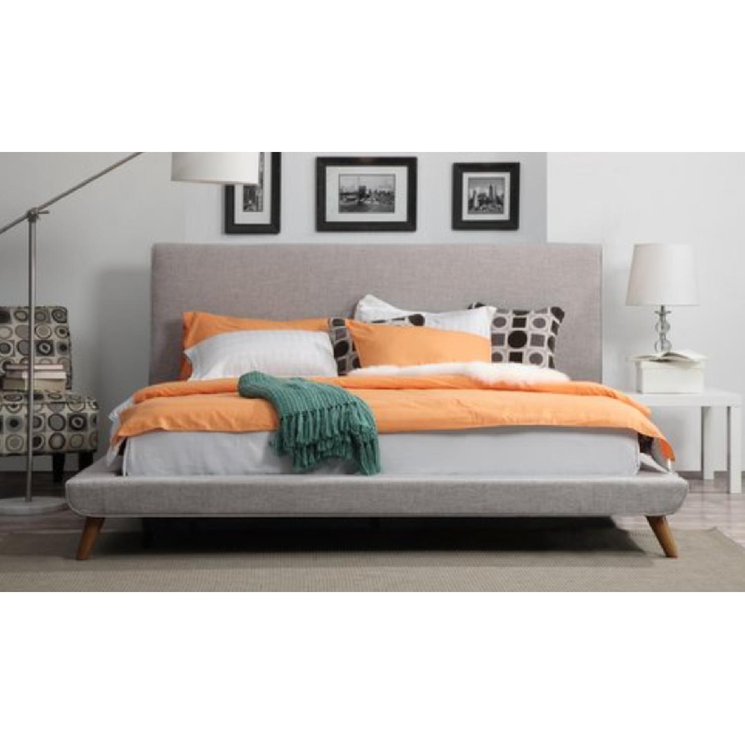 Mercury Row Valle Upholstered Platform Queen Bed - image-1