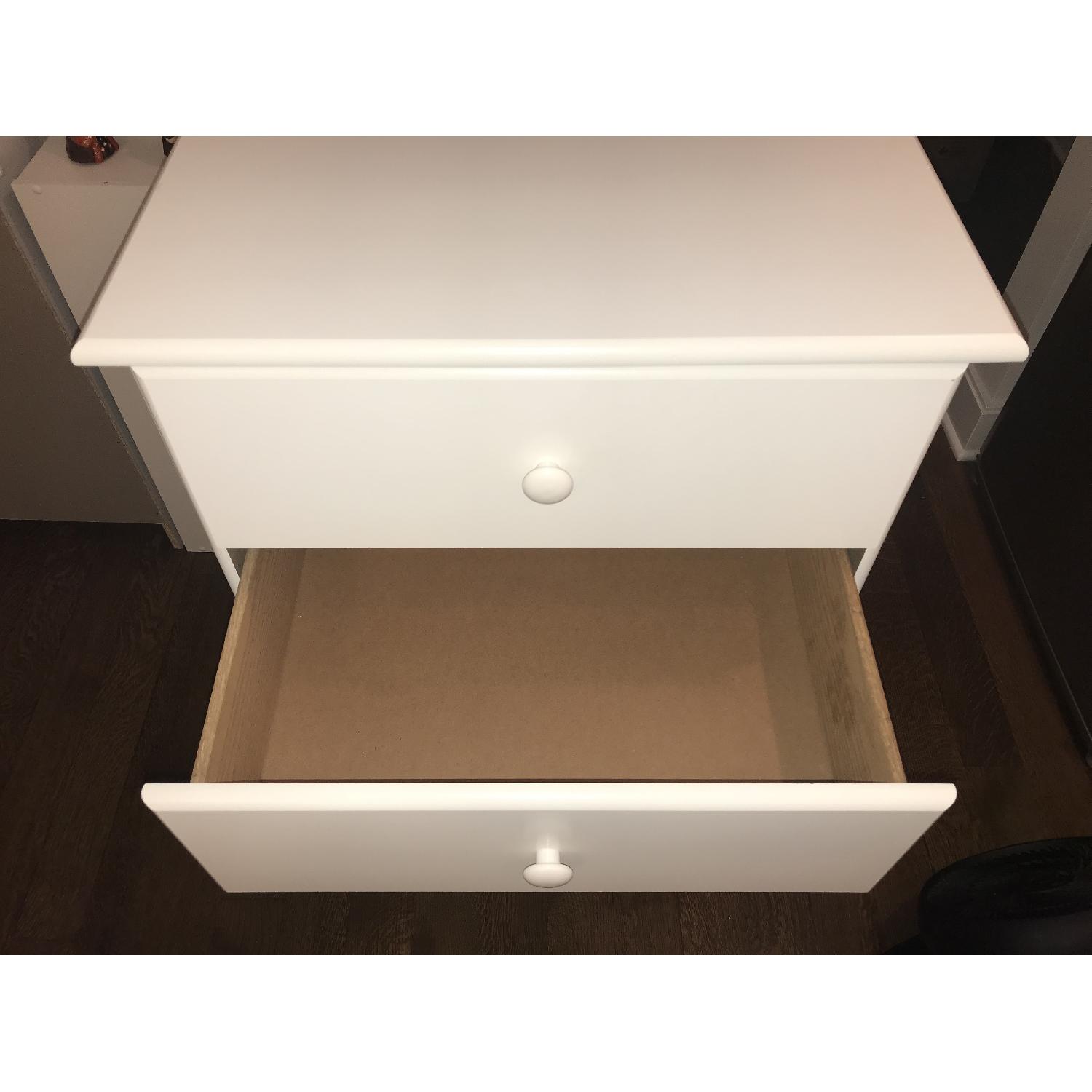 Lang Furniture Solid Wood 5-Drawer Dresser in White - image-8