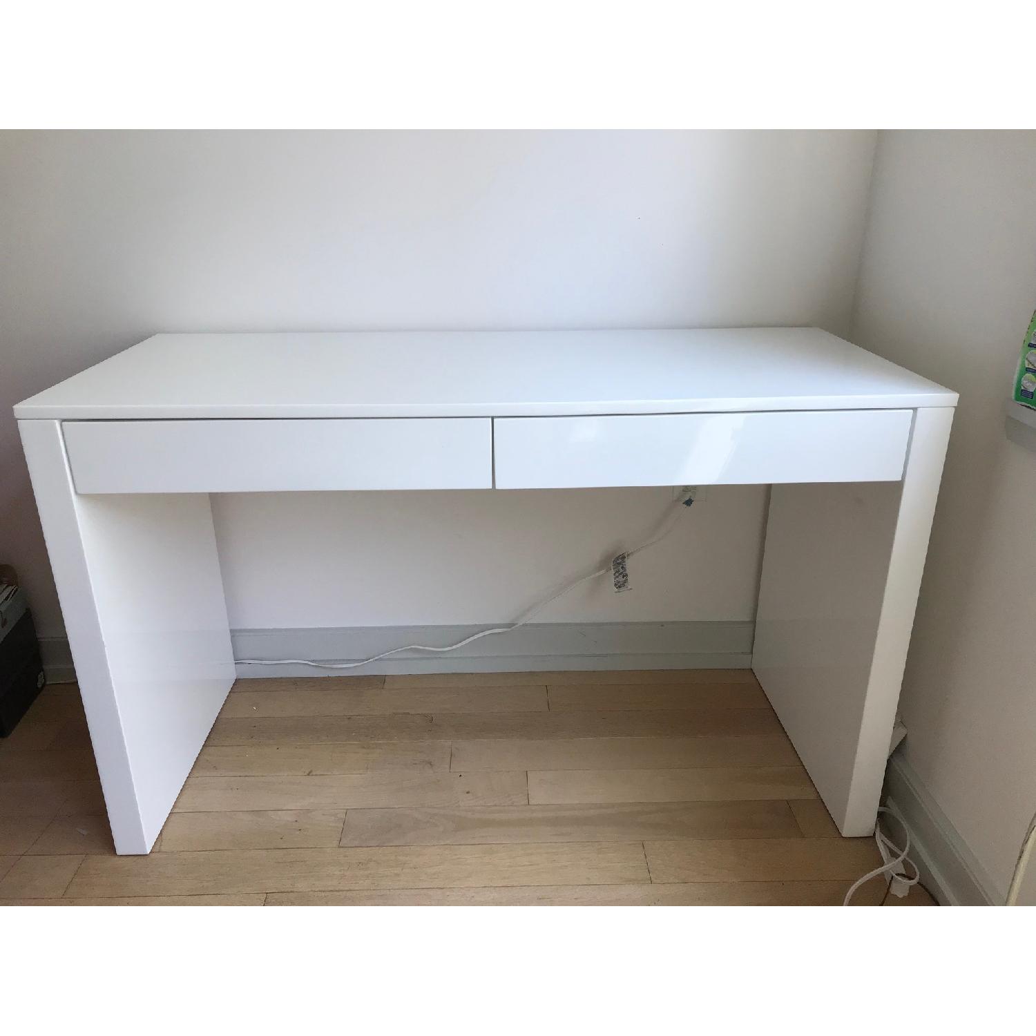 CB2 Runway White Lacquer Desk AptDeco