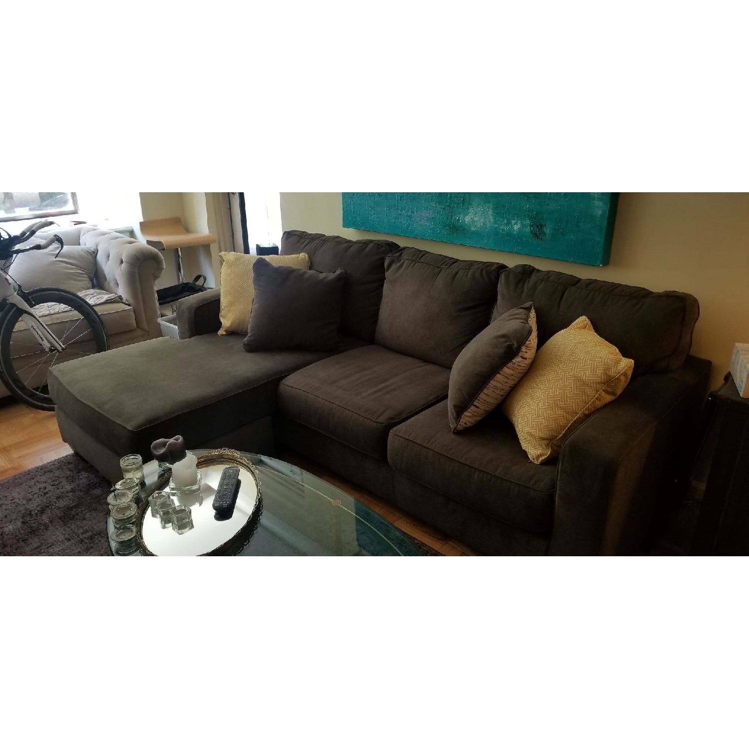 Ashley Hodan Reversible Chaise Sectional Sofa in Grey - image-2