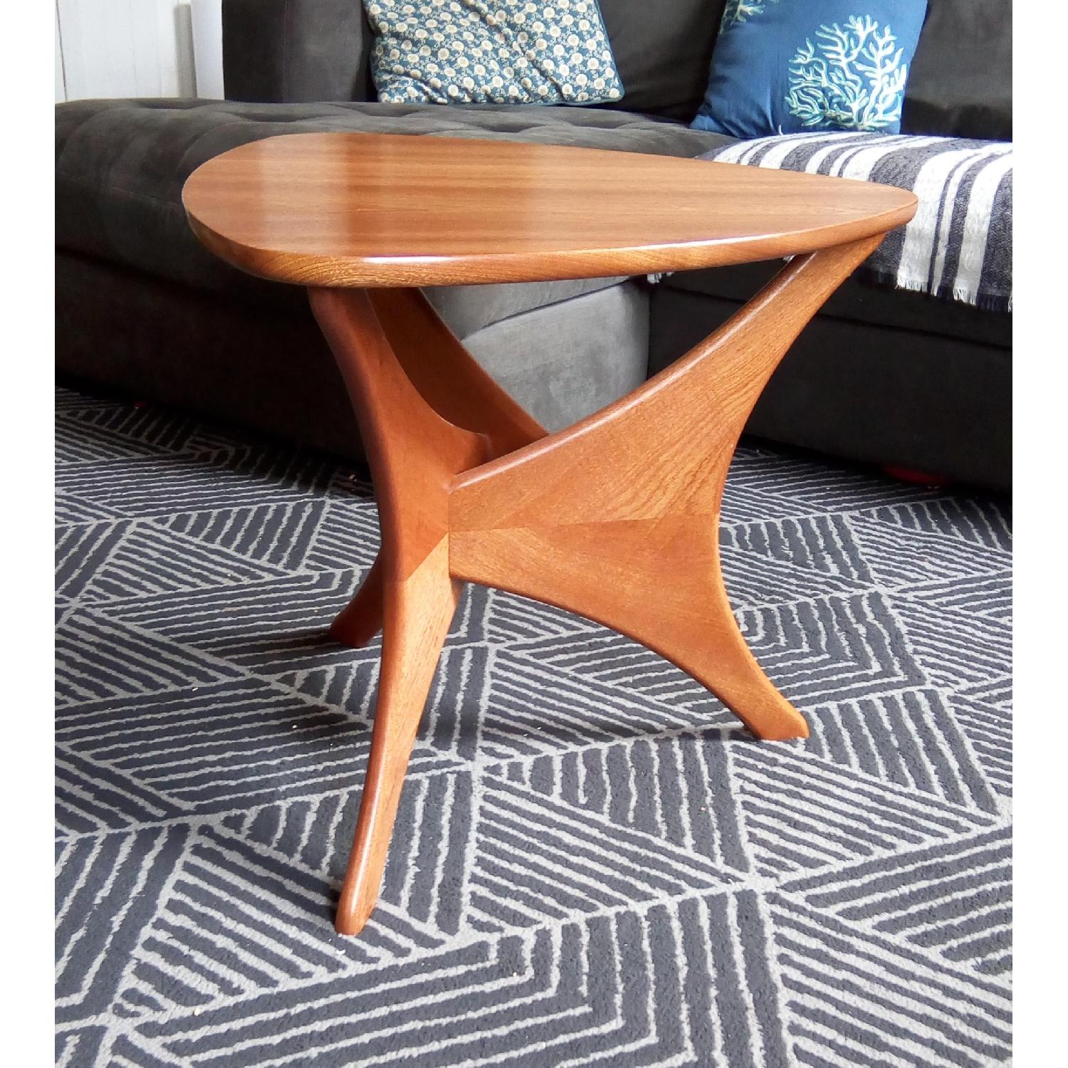 Mid Century Sappelle Three Legged End Table - image-7