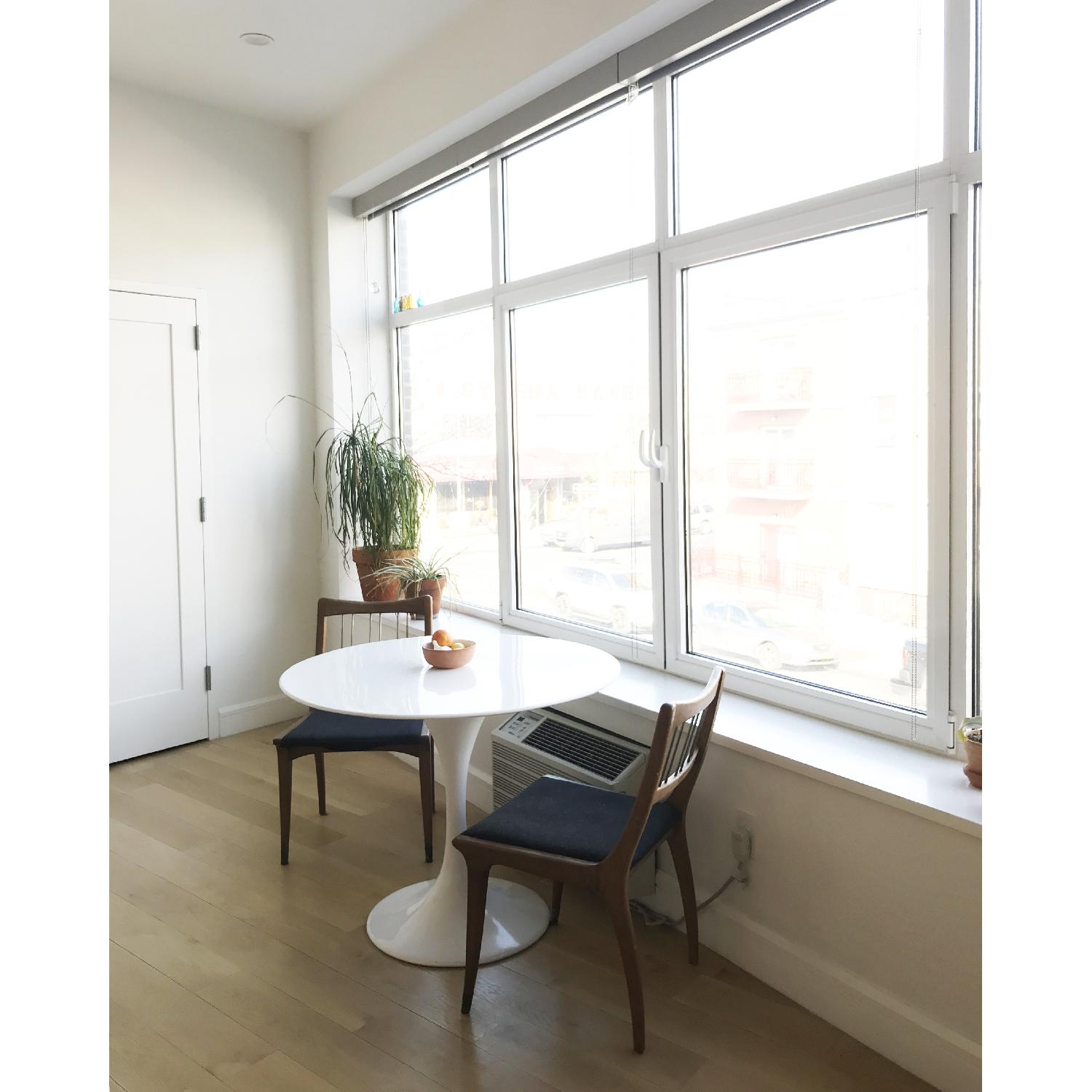 LexMod Lippa White Tulip Table - image-1