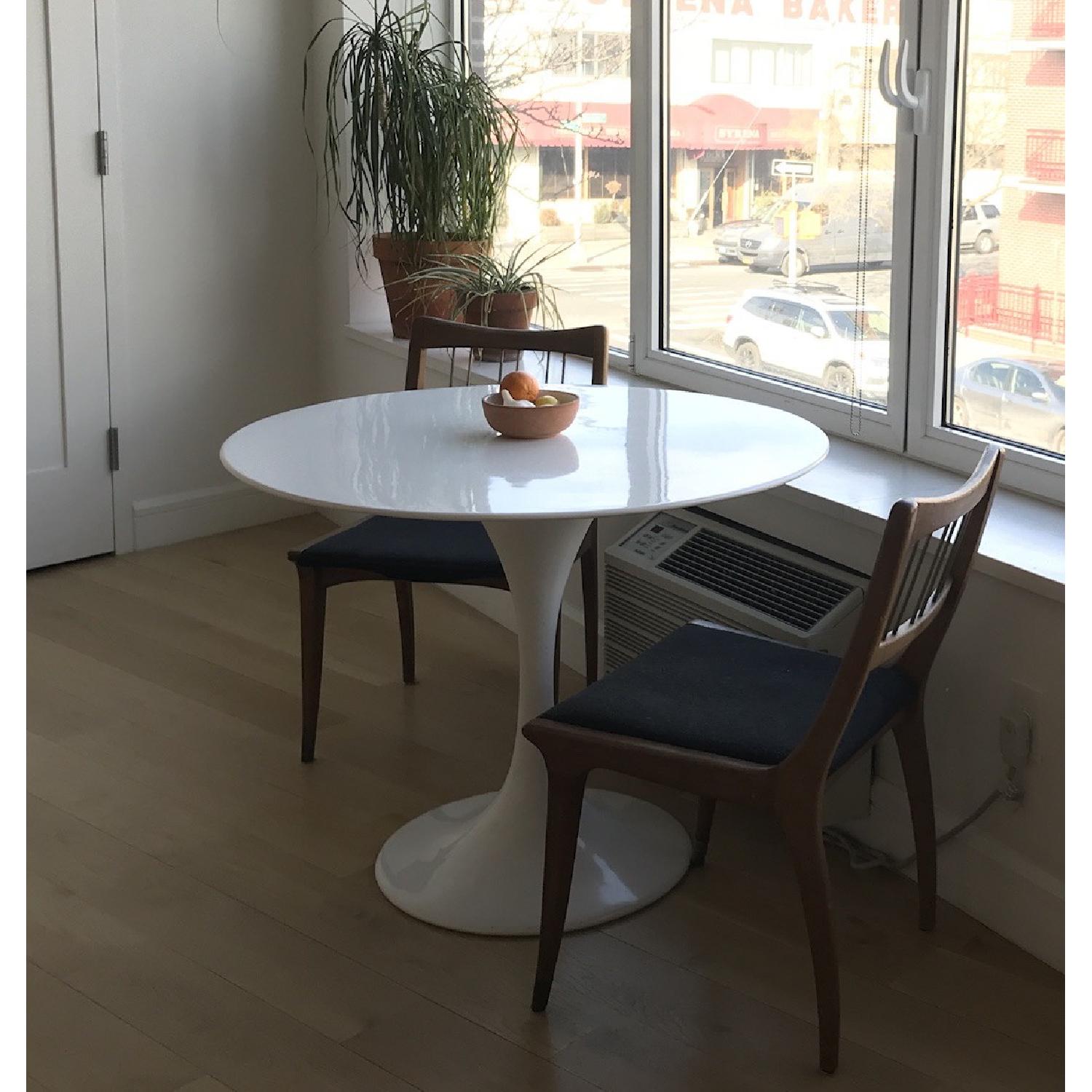 LexMod Lippa White Tulip Table - image-2