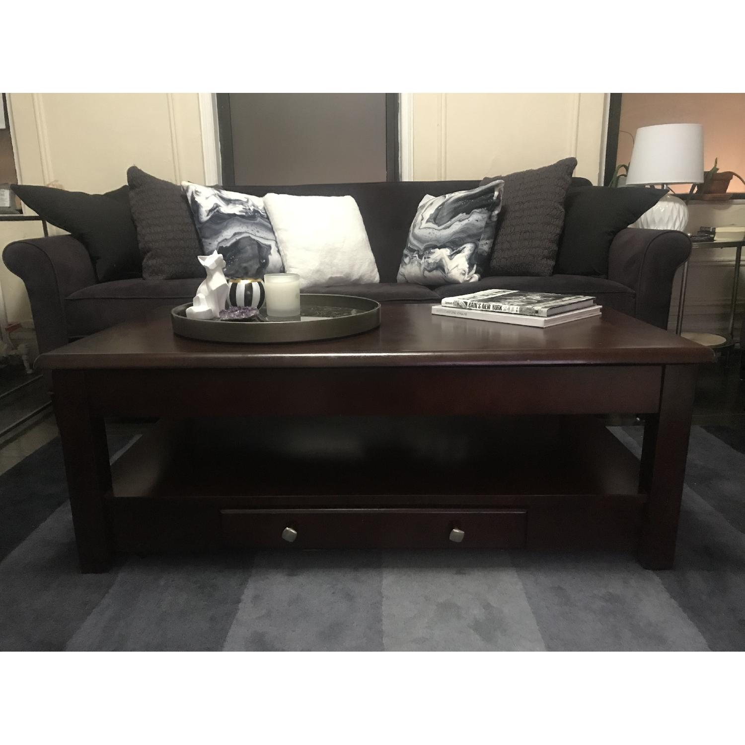 Raymour & Flanigan Lift Top Mahogany Cocktail Coffee Table - image-8